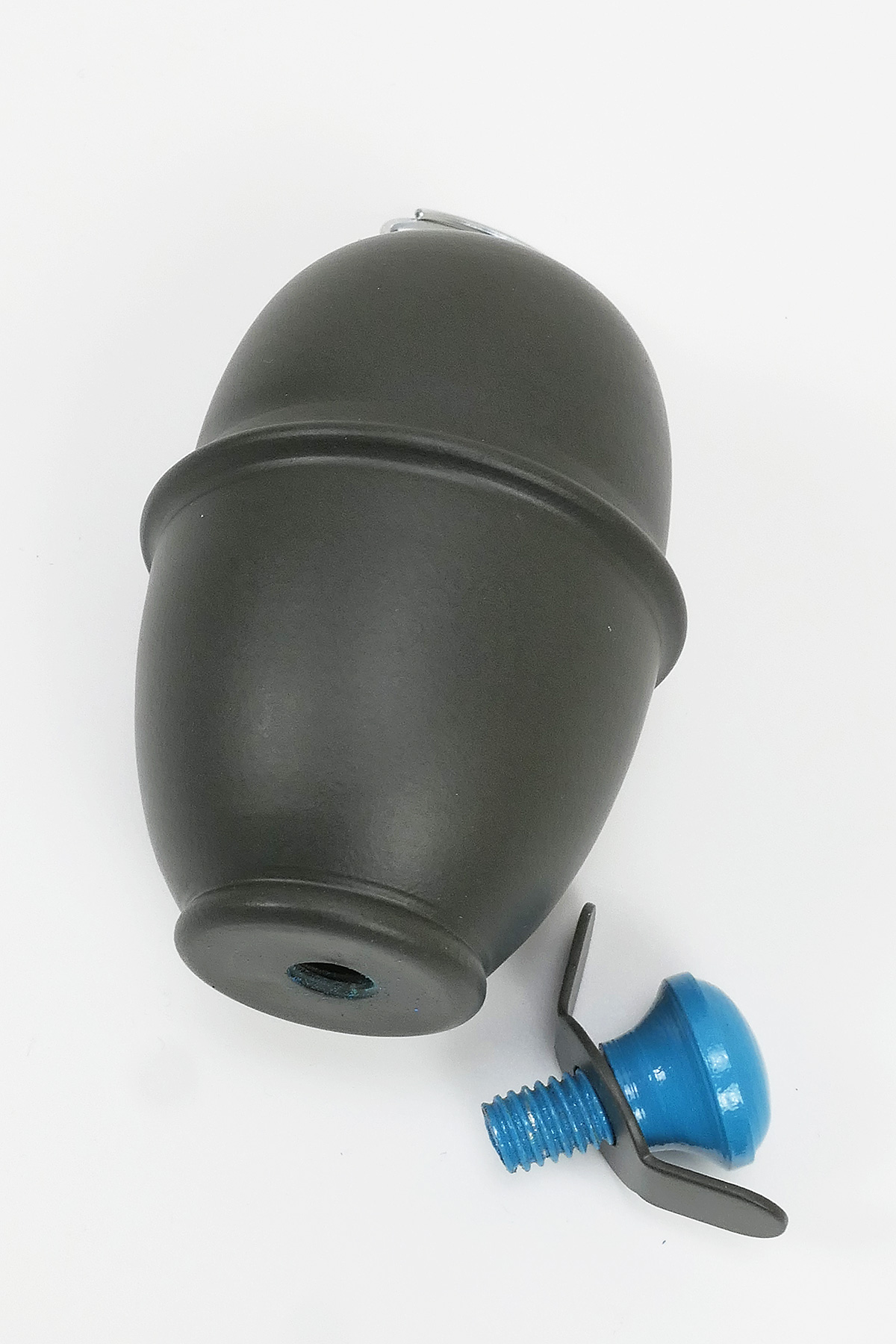 Eihandgranate M39 Wehrmacht DEKO 1:1 / detonator imitation unscrewable