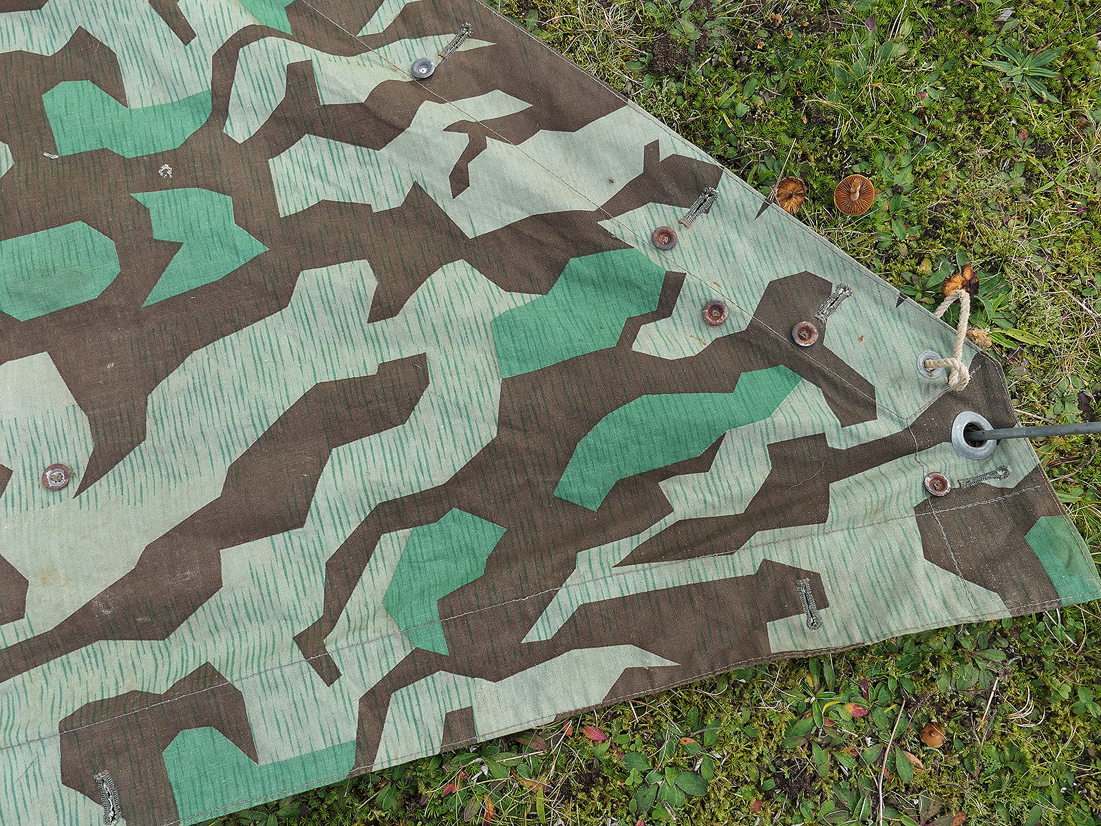 Wehrmacht Late-Period Original M31 Tent Canvas, Splinter Camouflage – RBNR. – Tent Fabric, Camouflage Tent Fabric, VERY NICE, BATTLE-WORN