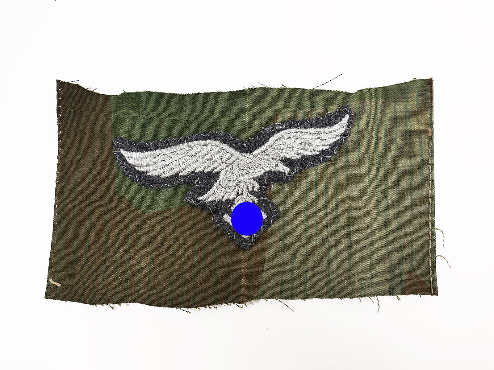 Blue-grey breast eagle, LW Luftwaffe enlisted personnel, embroidered on an original camouflage fabric duffel bag