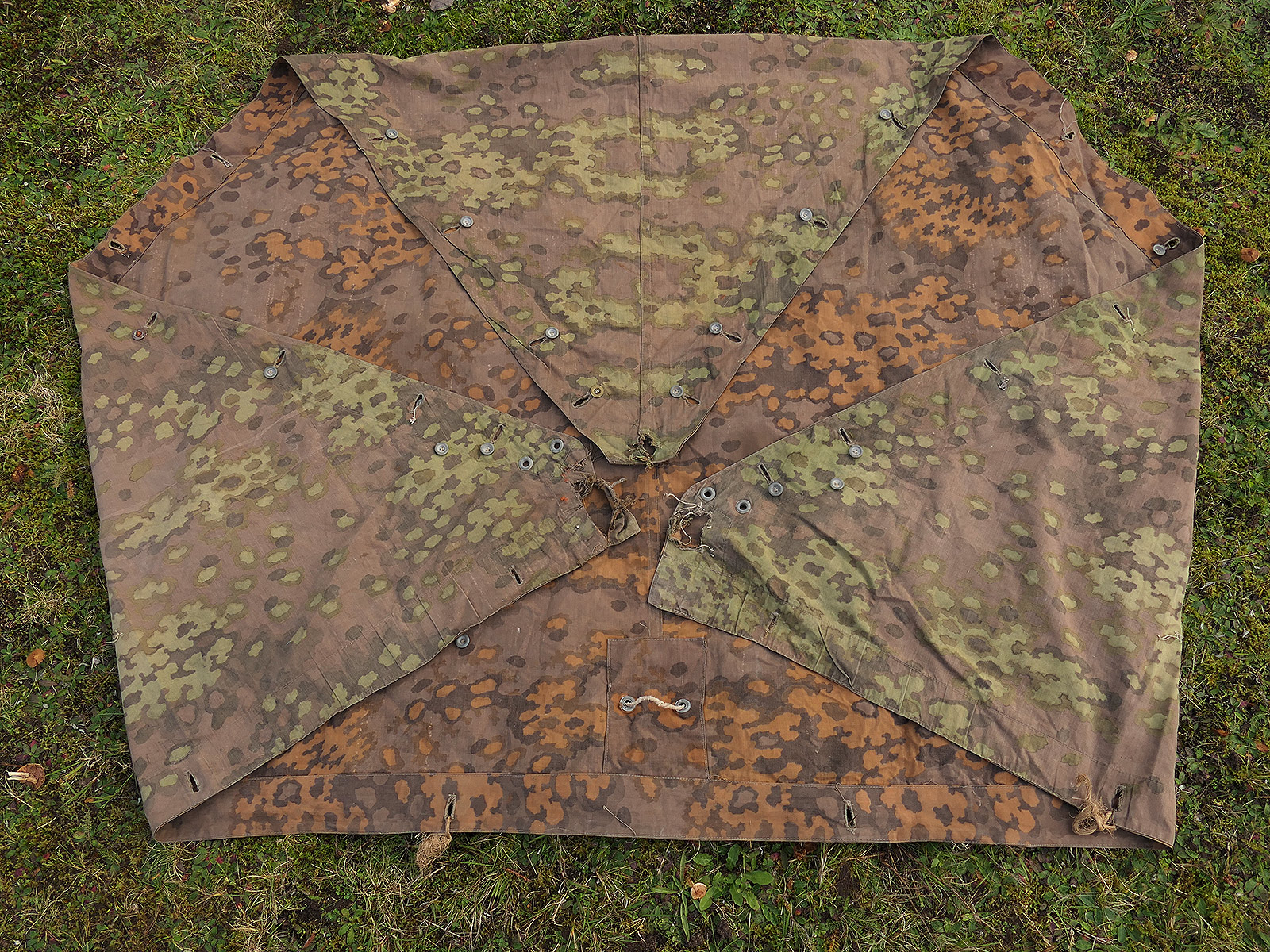 #B/ Waffen SS Original Tarpaulin – Oak Leaf Camouflage Tarpaulin – Battle-Worn