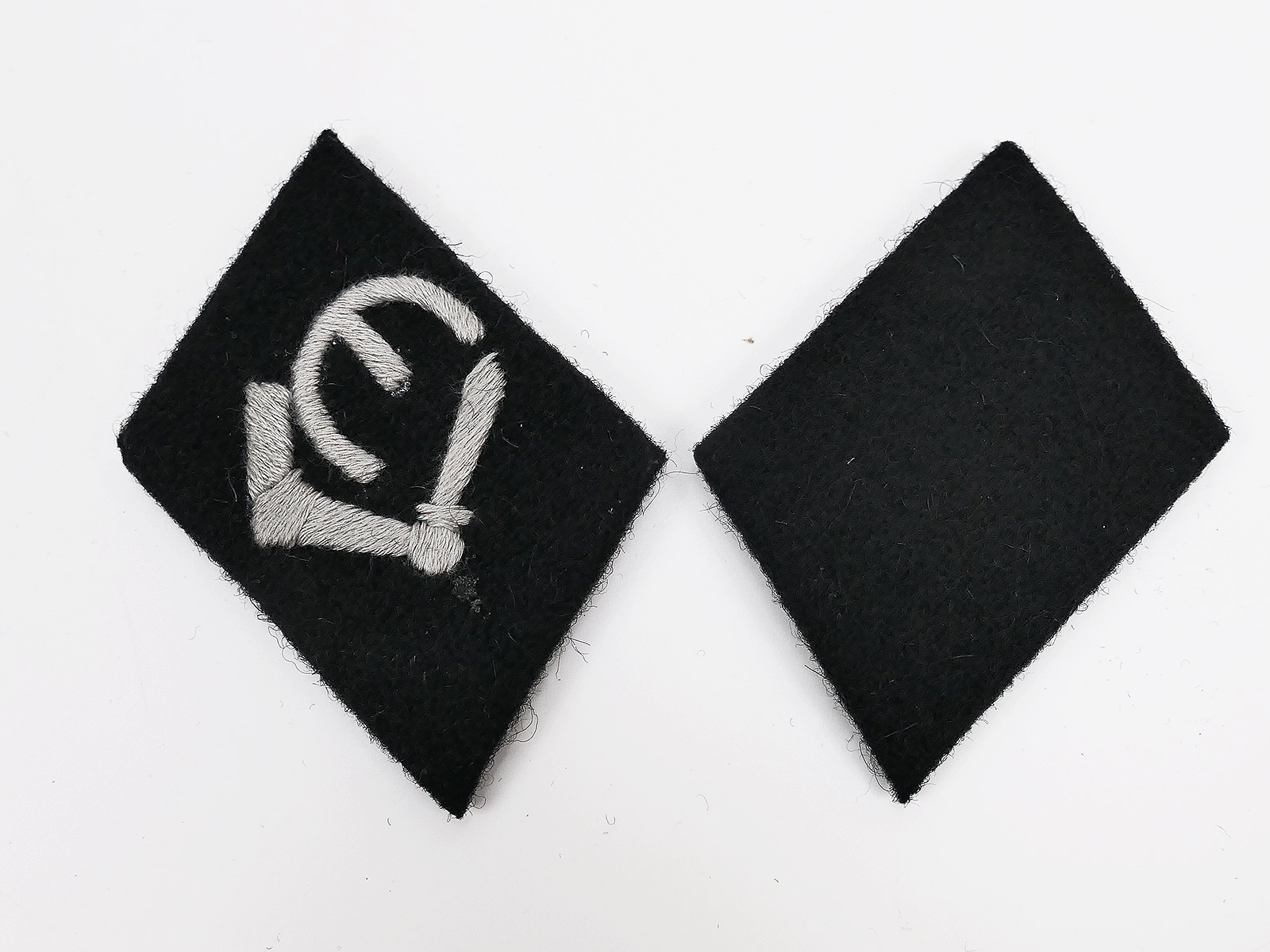 P1737979 Collar mirror SS Schütze 20th Volunteer Waffen SS Grenadier Division Estonia Estonian No.1