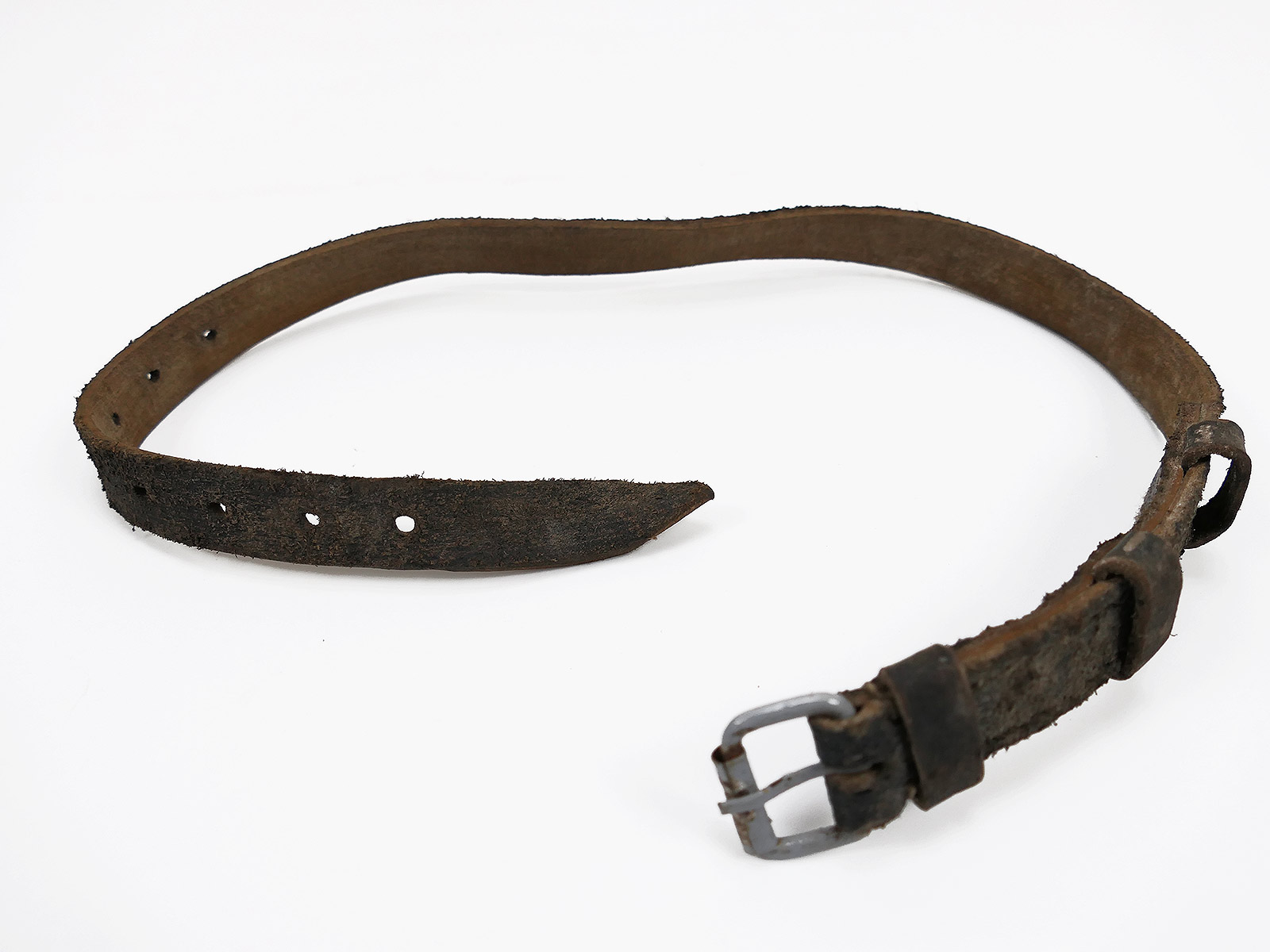 #02 Wehrmacht A-frame leather strap cookware strap with 3 buckles 1940 64cm