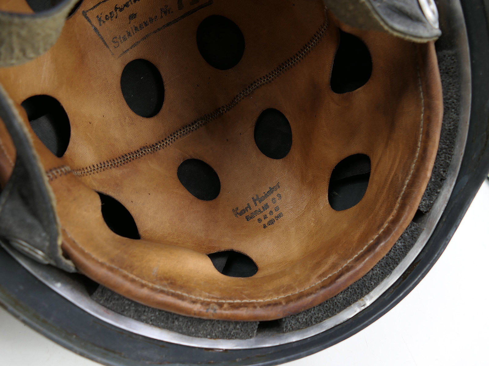 One-off item – Vintage camouflage paratrooper helmet, DD Stahlhelm M38, Luftwaffe paratrooper COLLECTION