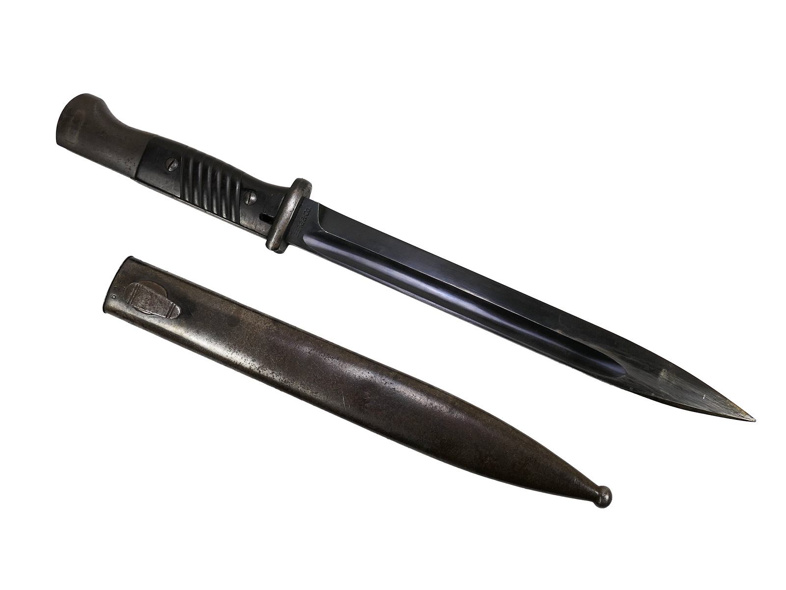 Wehrmacht M84/98 bayonet by Berg & Co, 1938, K98 carbine / fixed bayonet with scabbard, BATTLE-WORN