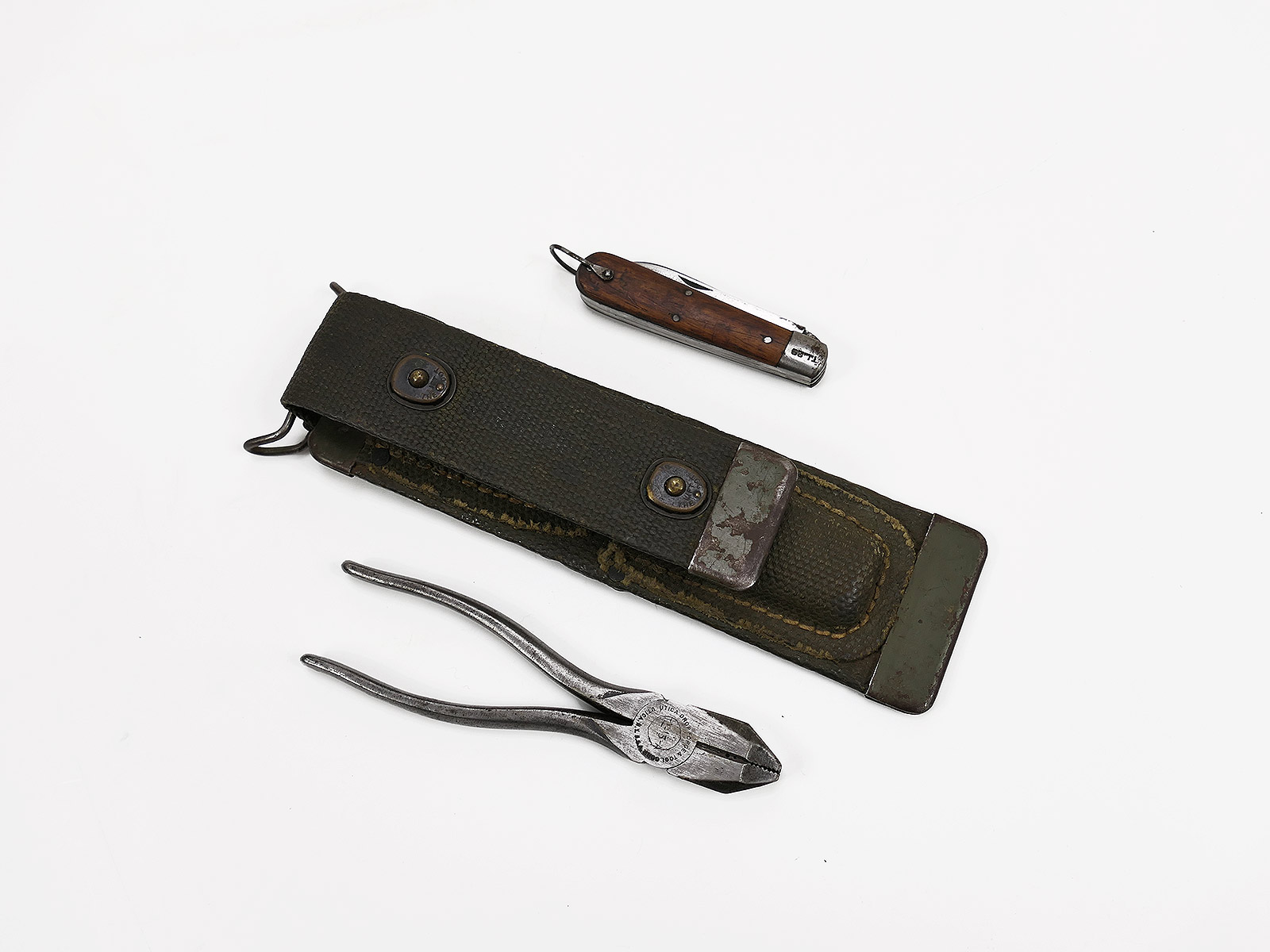 Original US ARMY WW2 Signal Corps Lineman's Tool Set with CS-34 CANVAS Pouch TL-29 Pocket Knife & Original Pliers