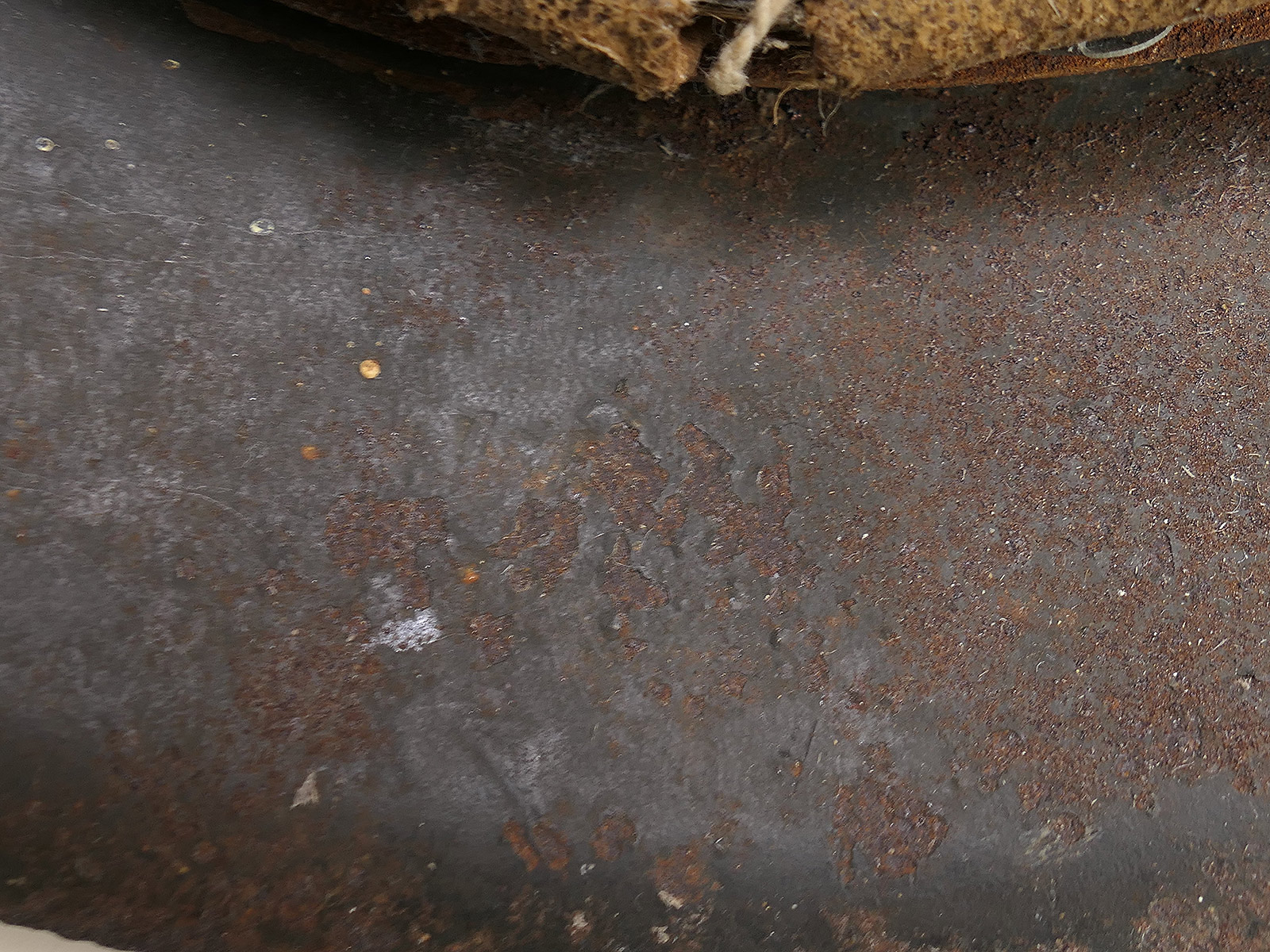 Wehrmacht SD M42 steel helmet with helmet lining and chin strap – ORIGINAL FIND FROM A BARN