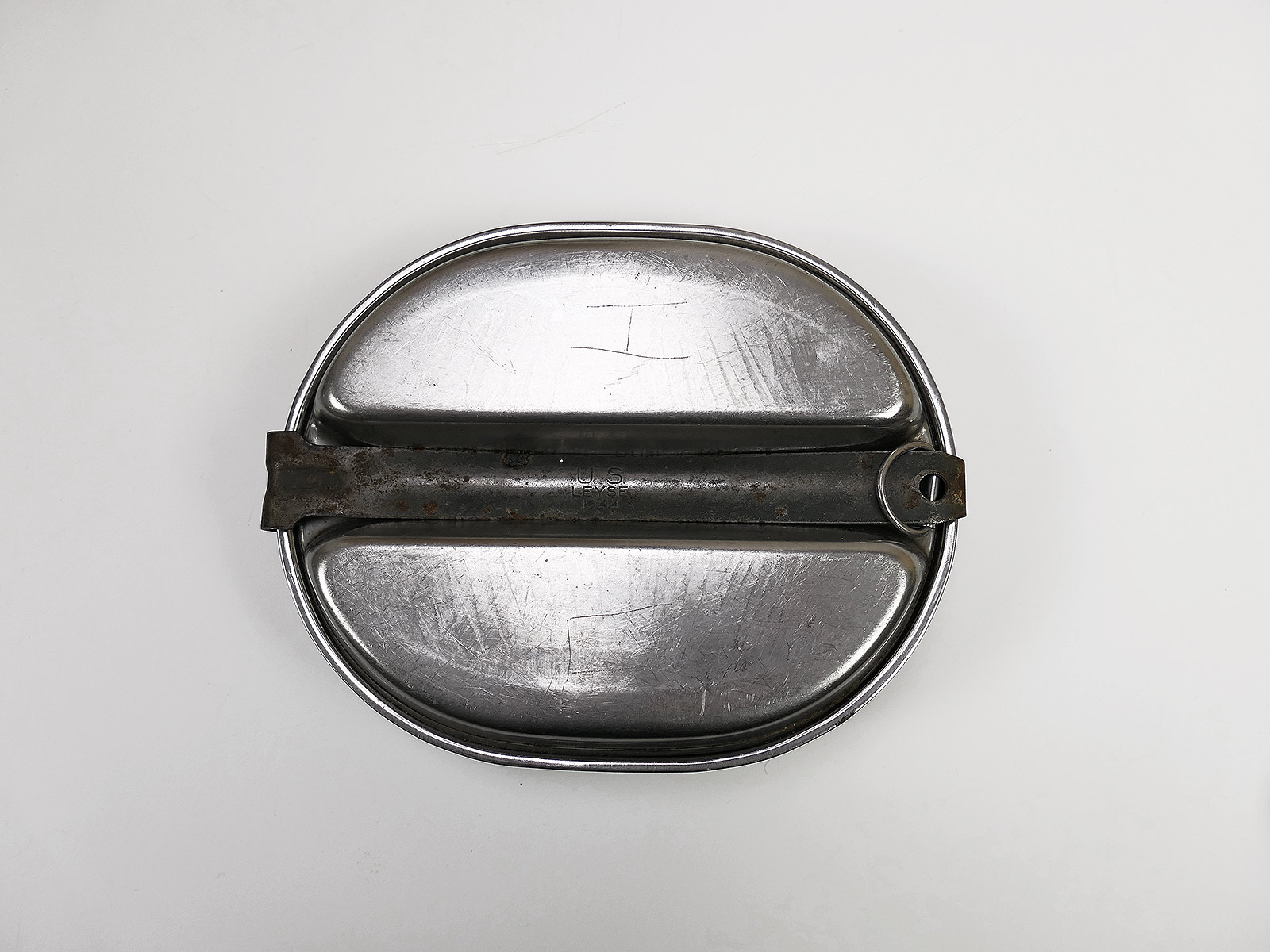 Original US Army WW2 dinnerware cookware Canteen LEYSE 1944