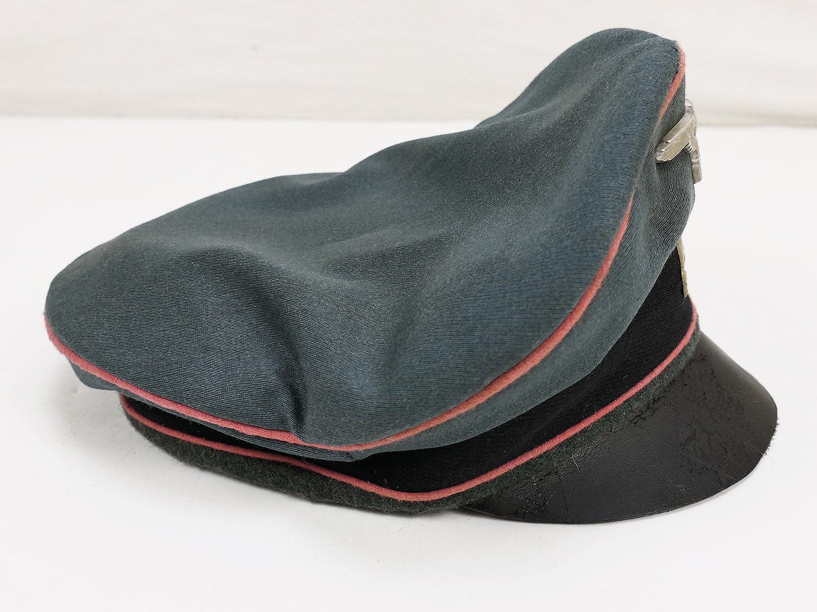Waffen SS peaked cap, tank, anti-tank gun, Crusher Cap, old style, size 58, knapsack, flat cap – COLLECTION, BATTLE-WORN