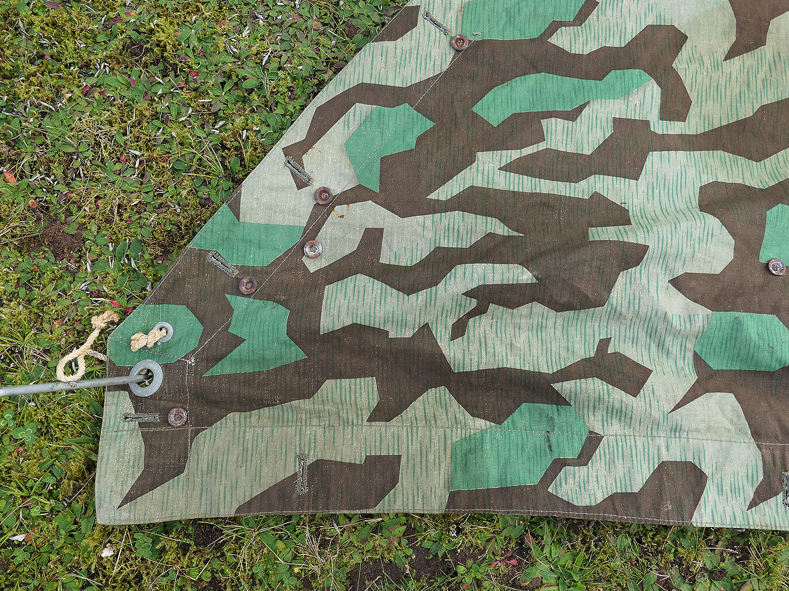 Wehrmacht Late-Period Original M31 Tent Canvas, Splinter Camouflage – RBNR. – Tent Fabric, Camouflage Tent Fabric, VERY NICE, BATTLE-WORN