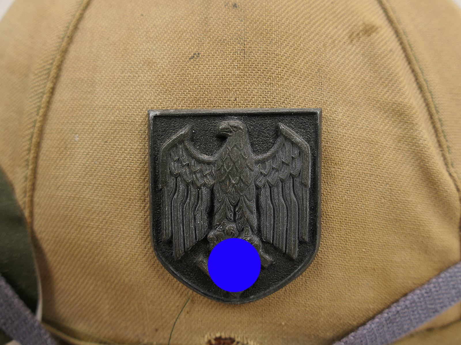Original tropical helmet, Afrikakorps, Carl Halfar, Wehrmacht, DAK, with dust goggles – COLLECTION