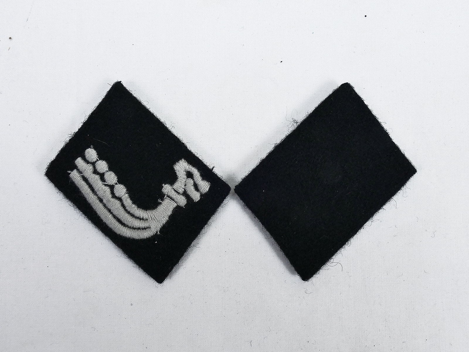 Pair of WSS Collar Mirrors 5th SS Panzer Division Wiking