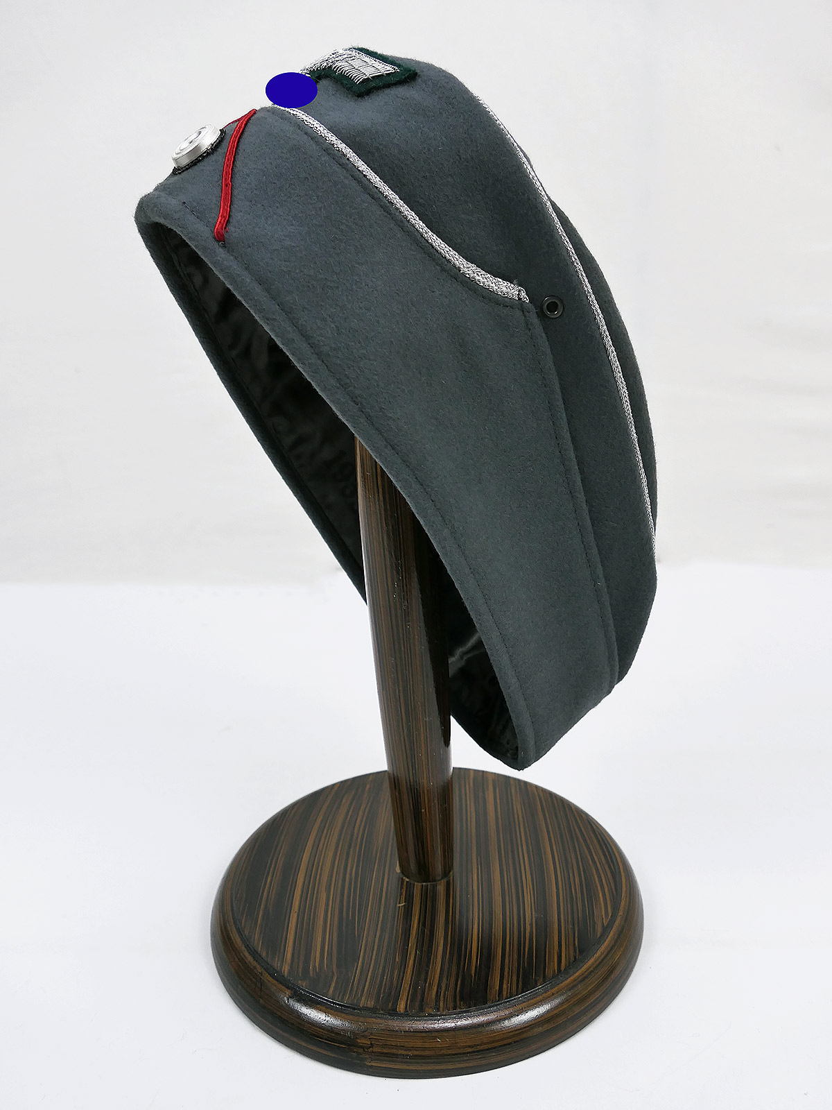 Wehrmacht officer's boat artillery with cap eagle and cockade size 59 from museum