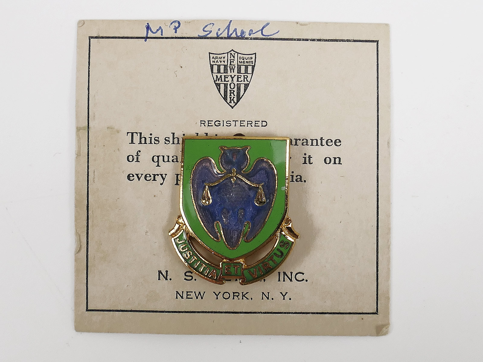 US WW2 Military Unit Crests Insignia MILITARY POLICE TRAINING SCHOOL Pin Medal Badge Badge