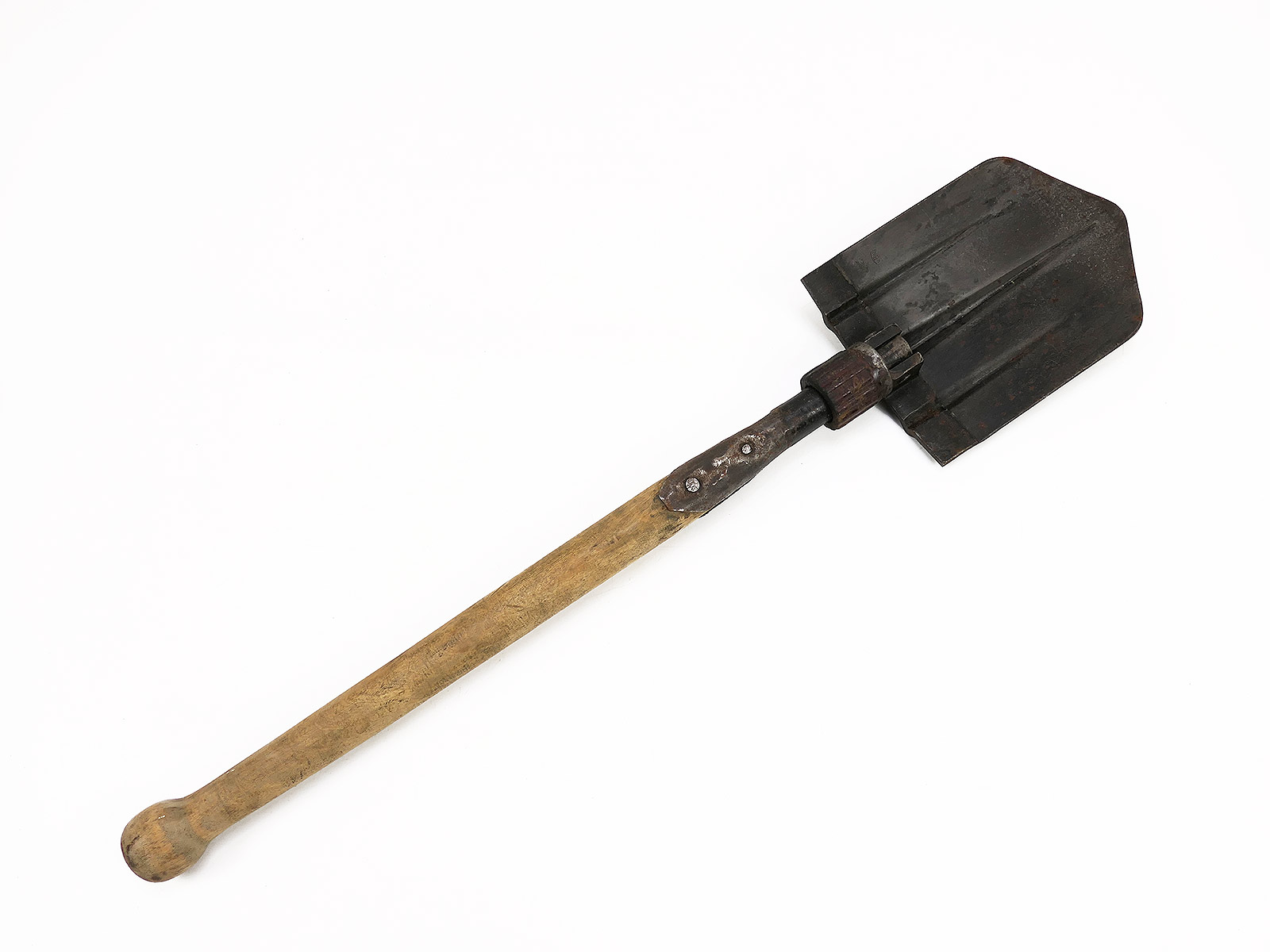 WW2 Wehrmacht Original Folding Spade with Folding Spade Bag, Model 1 Spade Bag COLLECTION