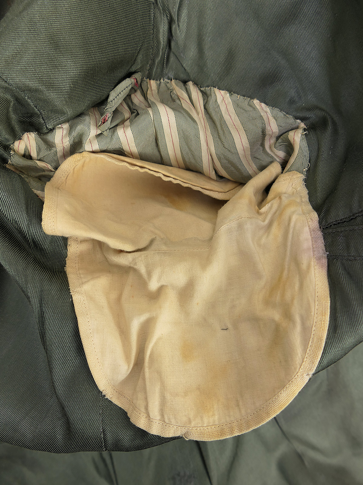 Original Wehrmacht Parade Tunic for Artillery Non-Commissioned Officers with Uniform Trousers COLLECTION