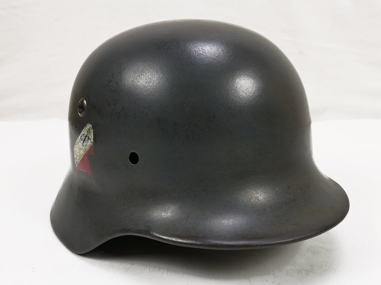 Original Wehrmacht / Luftwaffe steel helmet GLOCKE M35 DD SE62, antique, COLLECTION, battle-worn