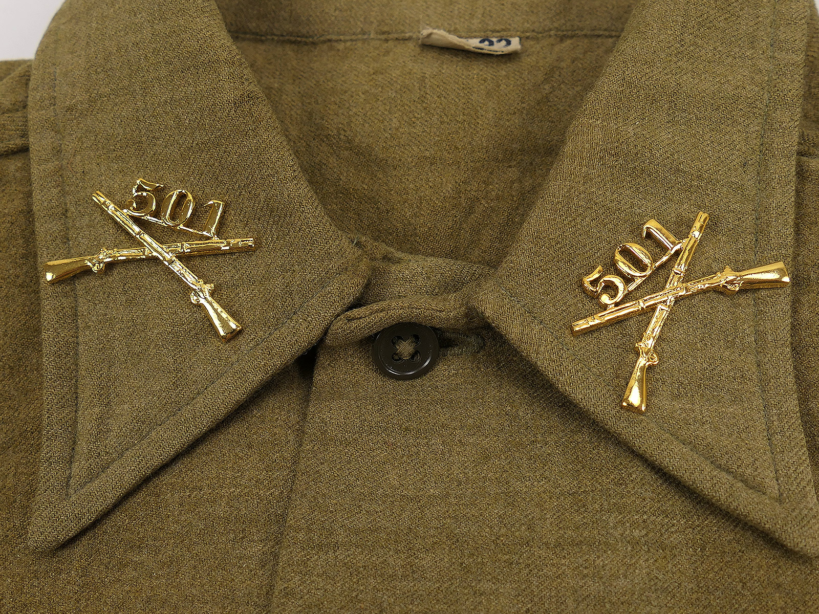 US Army 501st Parachute Infantry Regiment (PIR) Boston Officer Branch of Service Collar Badge Insignia