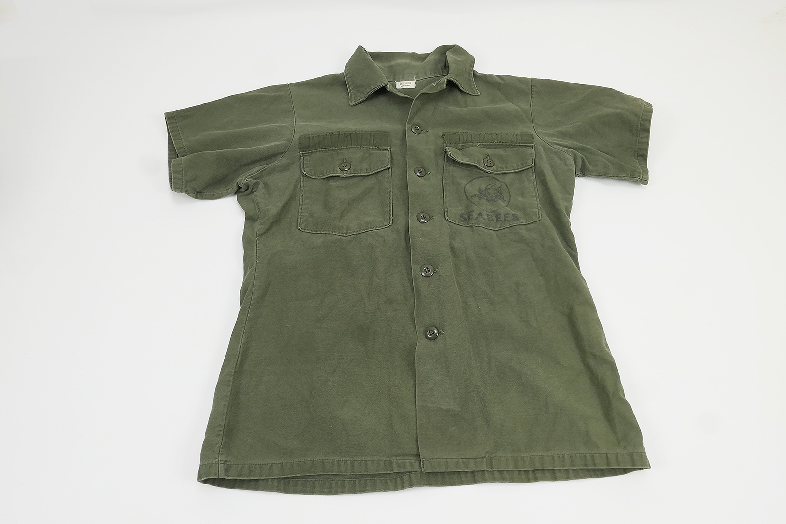 US Navy Seabees Army Vintage Shirt Vietnam Cotton Sateen OG-107 Field Shirt - Large 15½ x 33