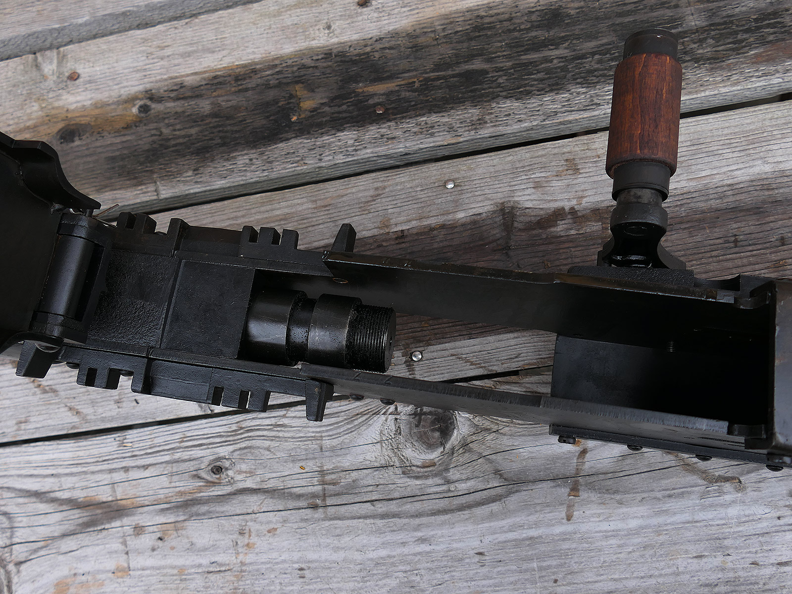 #A Browning Machine Gun MG Cal. 50 M2 Jeep Mount Tripod – Model – 1:1 metal replica, barrel can be dismantled