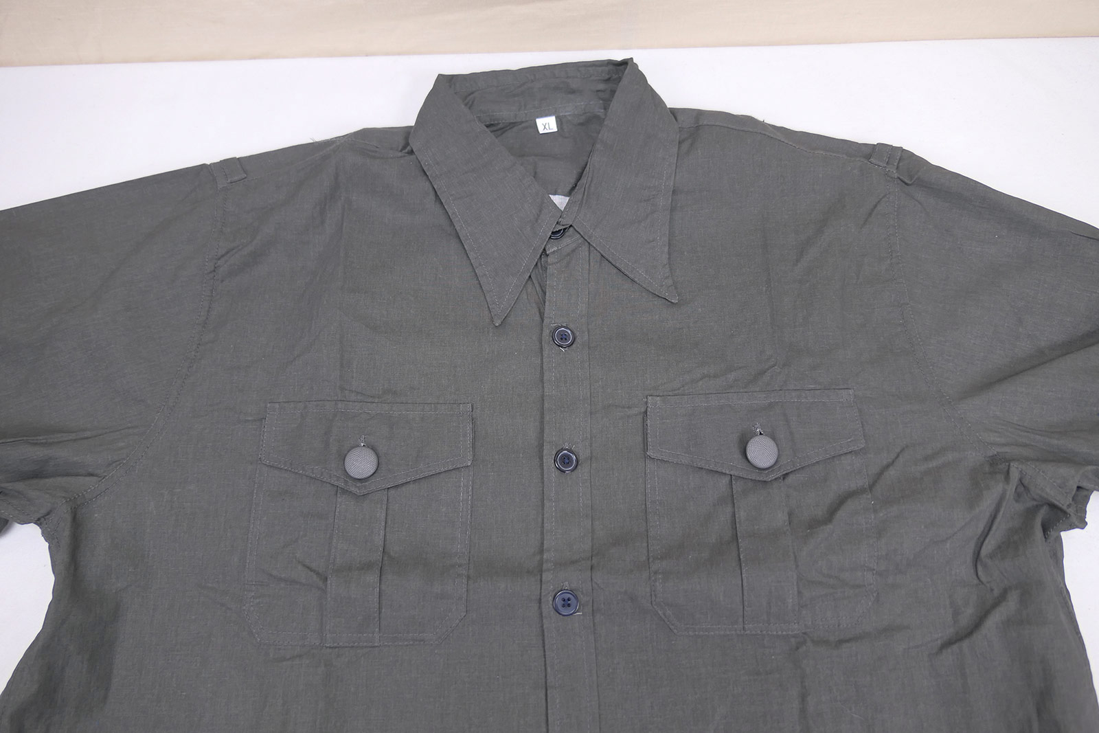 P12309410flA5wq7VpBq8