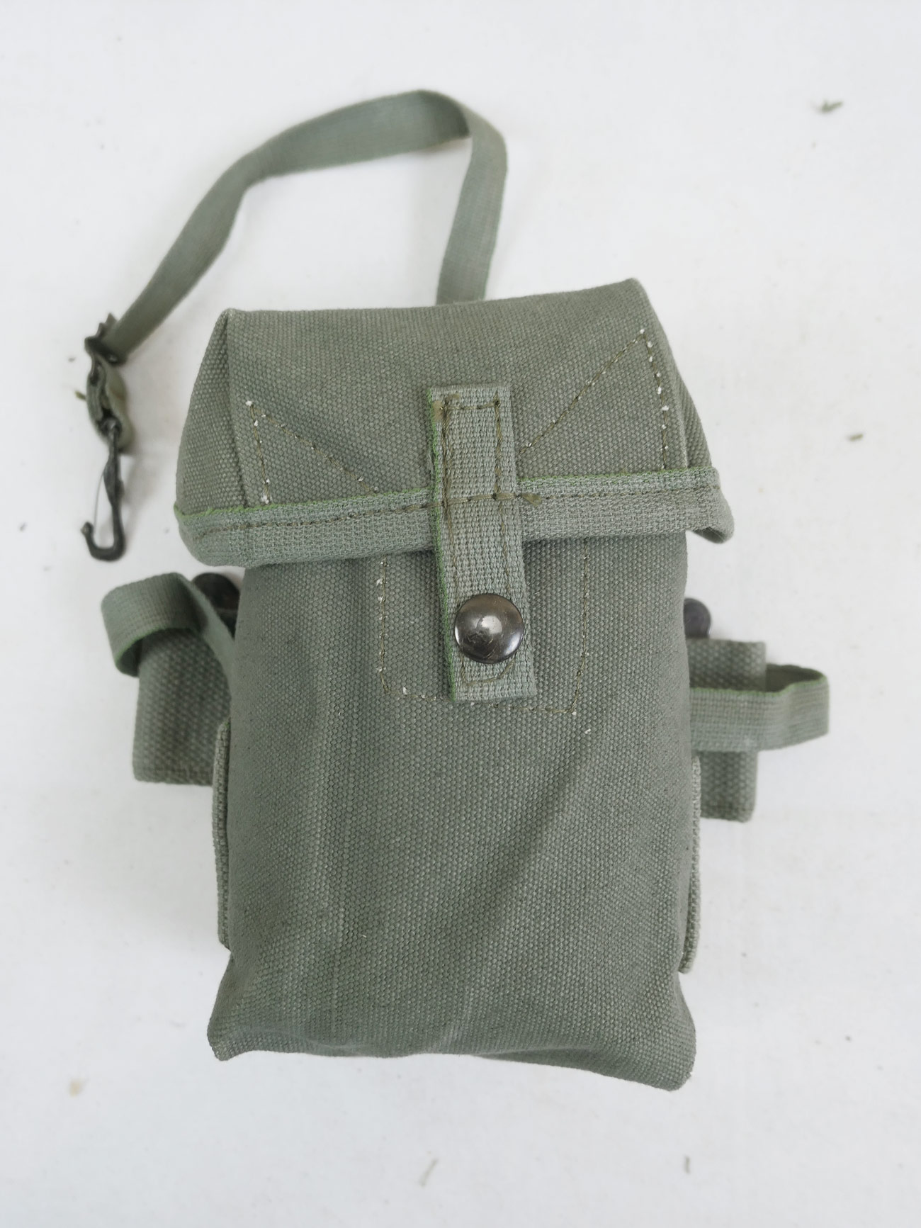 P1580560 TYPE US Vietnam M-1956 Case small arms ammunition pouch magazine pouch Vietnam