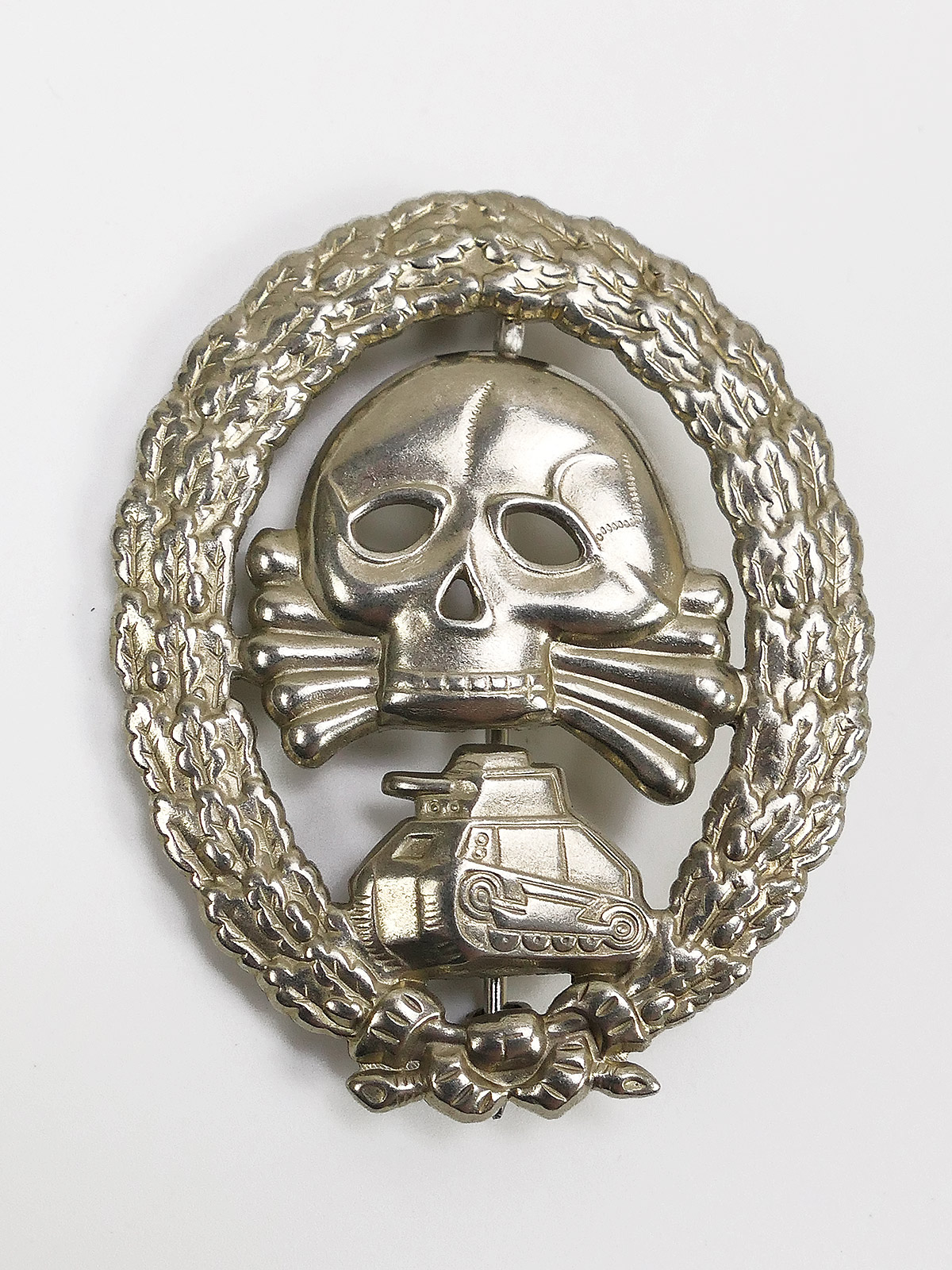 P1601978 Armored Fighting Vehicle Badge Legion Condor Armored Fighting Badge