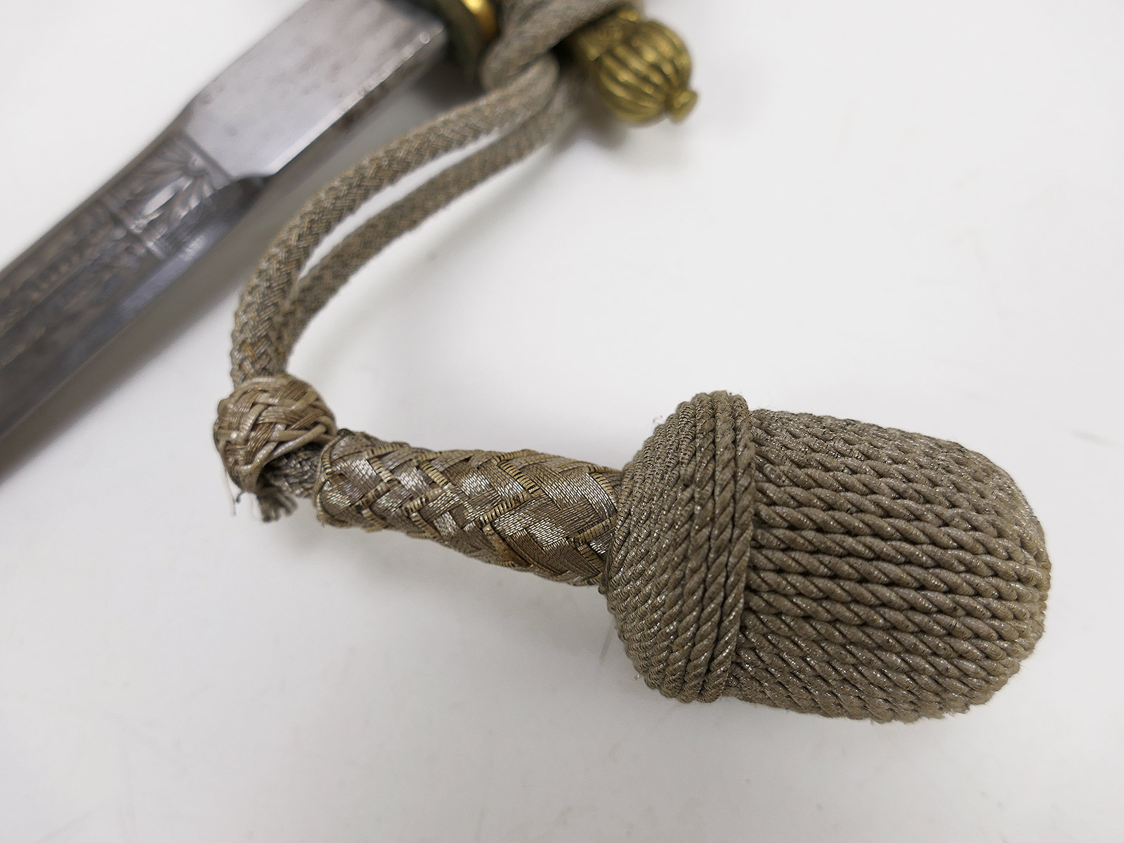 KM Kriegsmarine Officer’s Dagger, Navy Dagger M1938 with tassel and scabbard, TIGER Solingen COLLECTION
