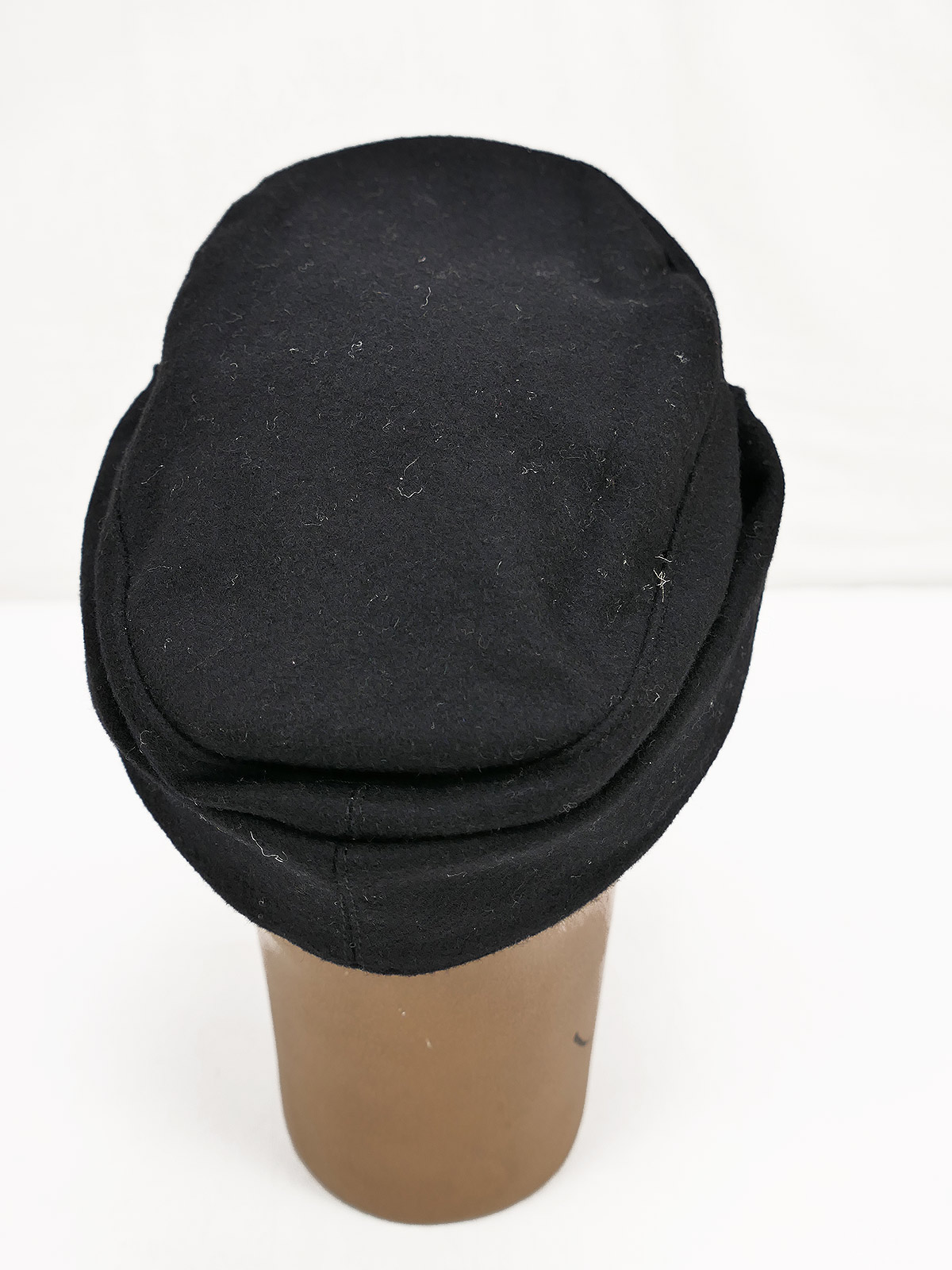 Wehrmacht M43 tank cap, M1943 field cap with trapezium-shaped insignia and cap eagle, size 57, denazified