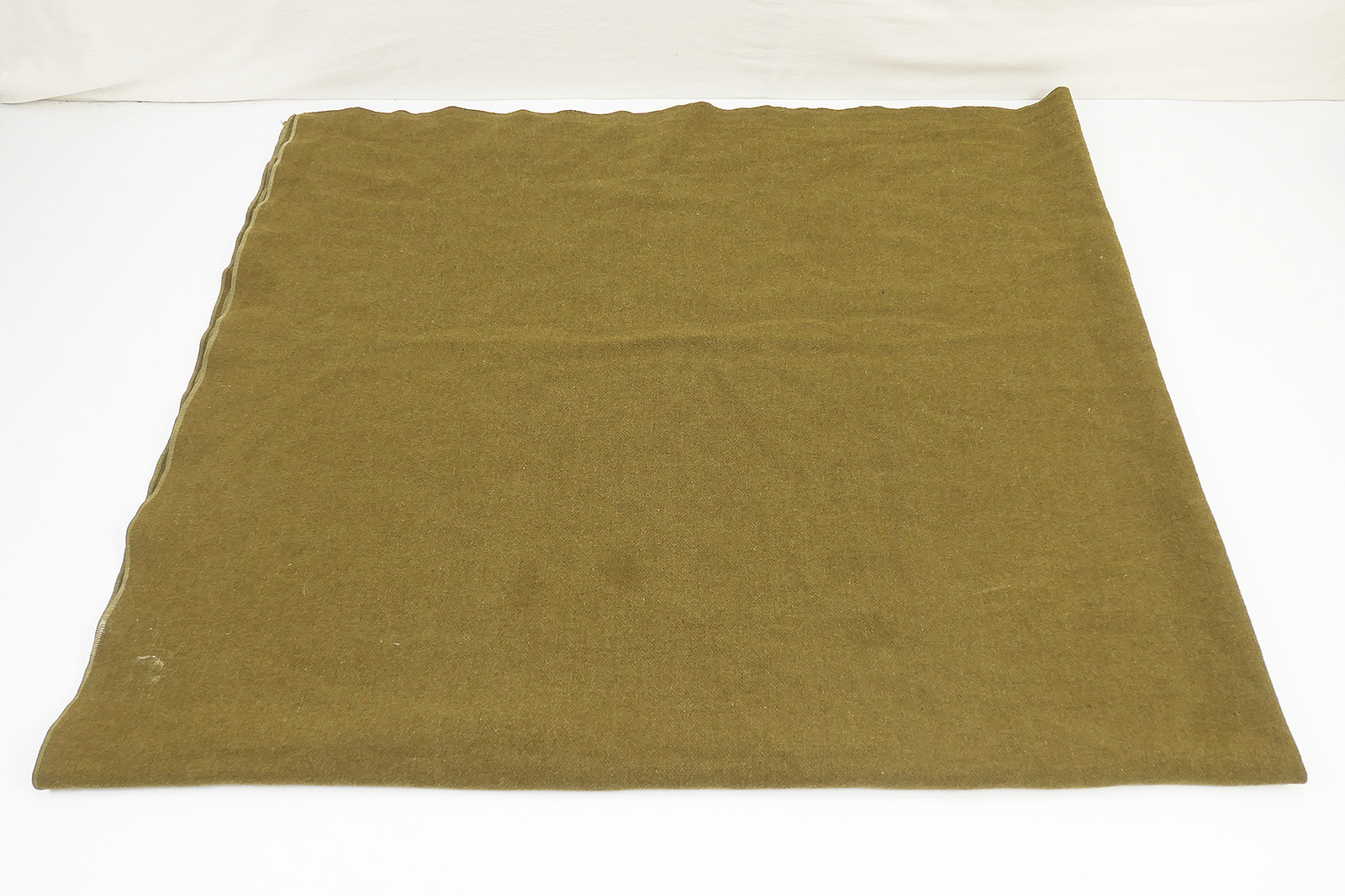 P1550104 Original US ARMY WW2 Wool Virgin Blanket OD Wool Blanket Camp Blanket