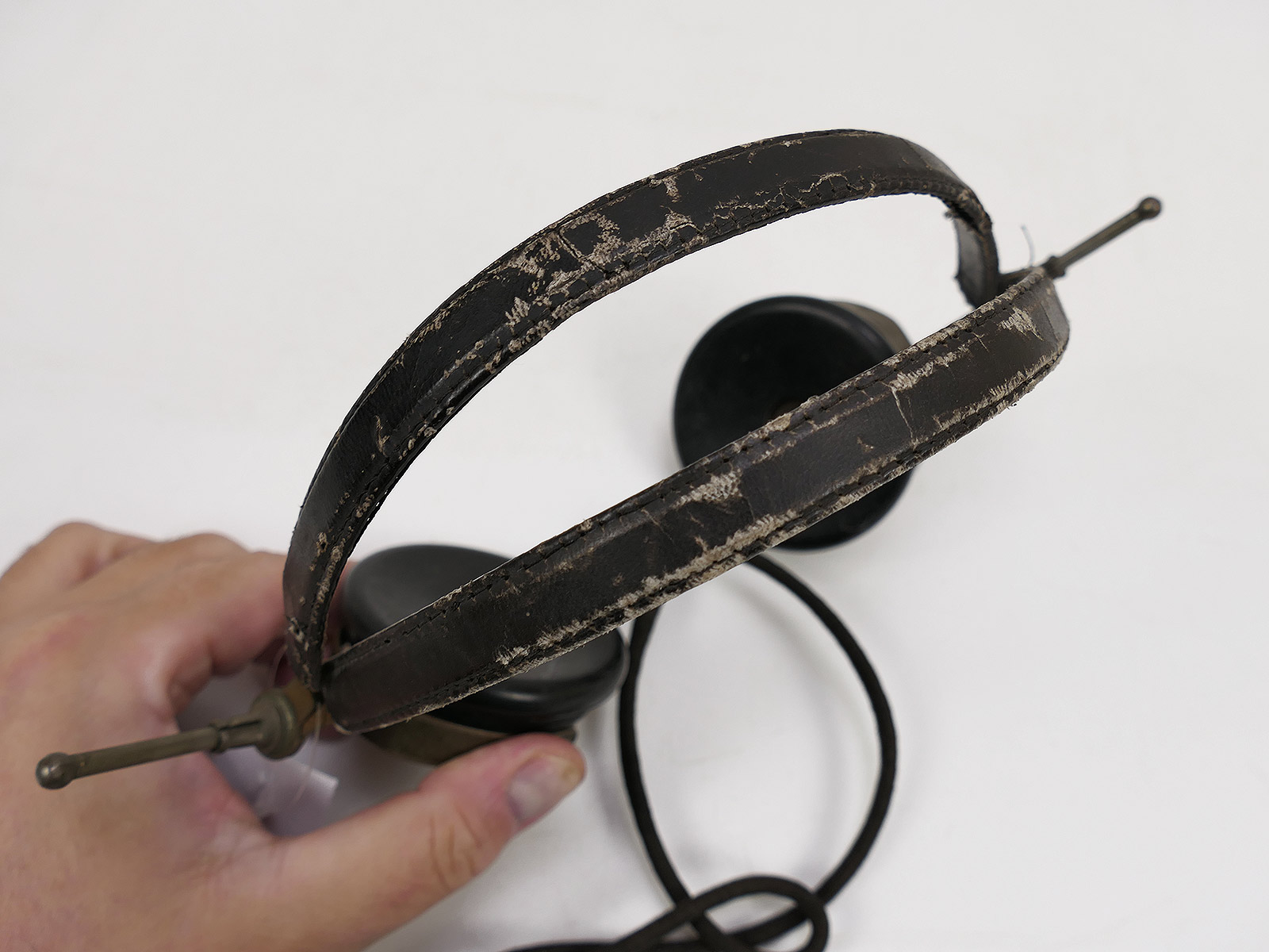 WW2 Wehrmacht Headset Radio with Dual Earpieces – COLLECTION BATTLE-WORN