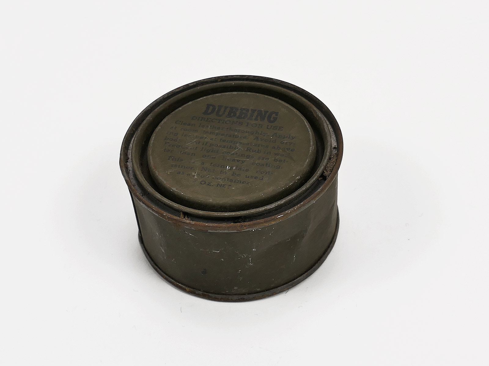 Original US Army WW2 2 oz tin DUBBING for shoes Boots Shoe Grease Grease Tin Collection BATTLE WORN