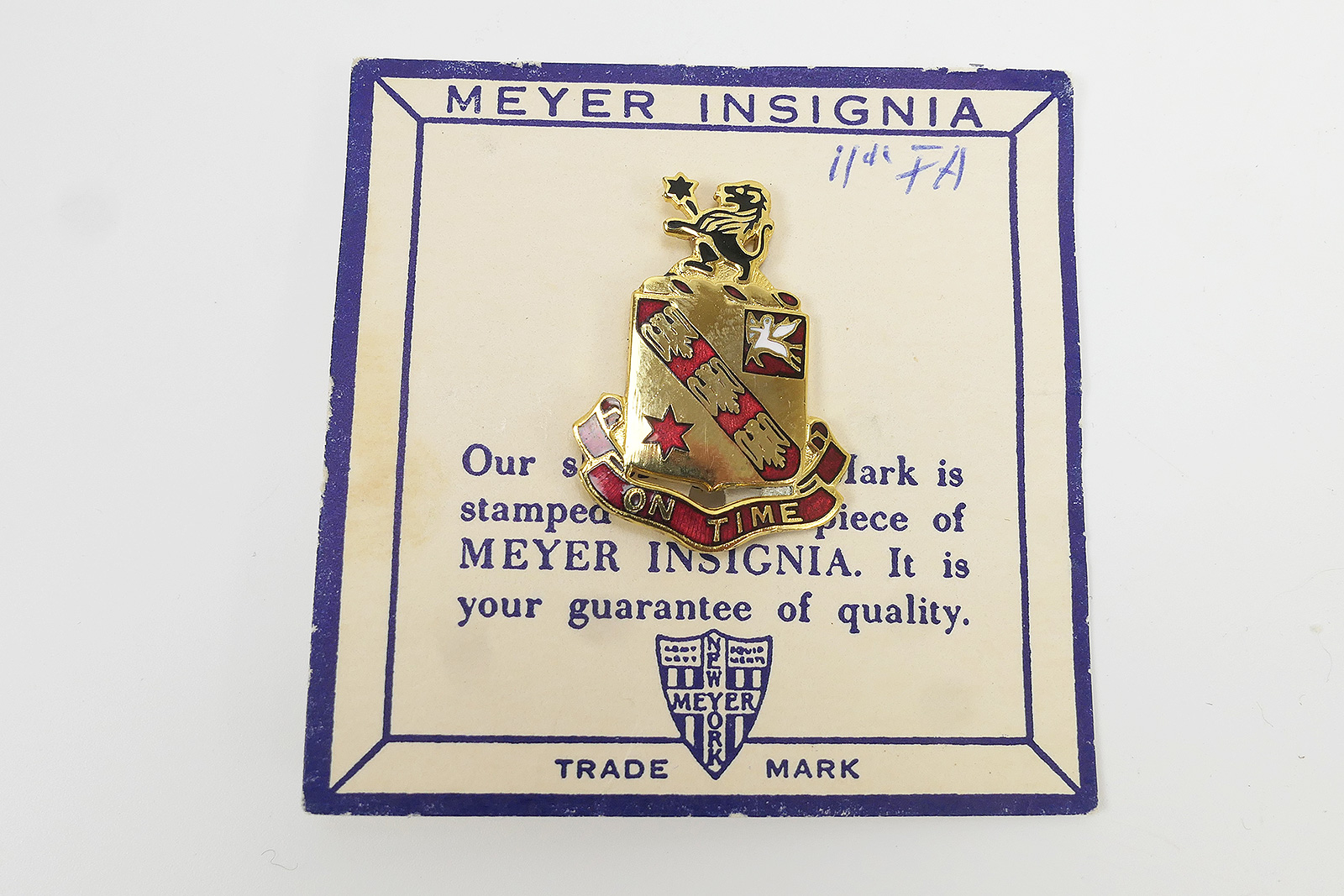 US WW2 Military Unit Crests Unit Insignia 11th Field Artillery Pin Medal Badge Badge
