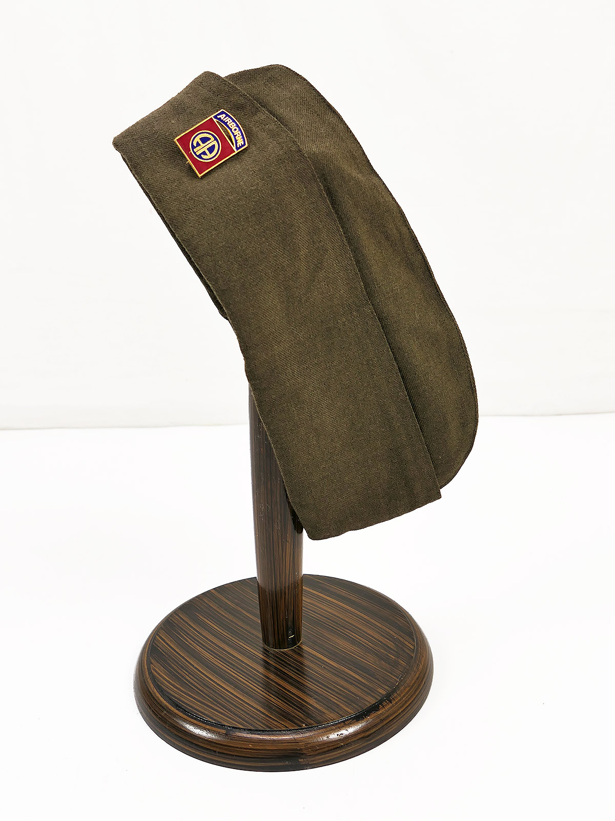 US WW2 Airborne Garrison Cap, ‘Schiffchen’ Style, Size 58, with 82nd AB Metal Badge – COLLECTION 