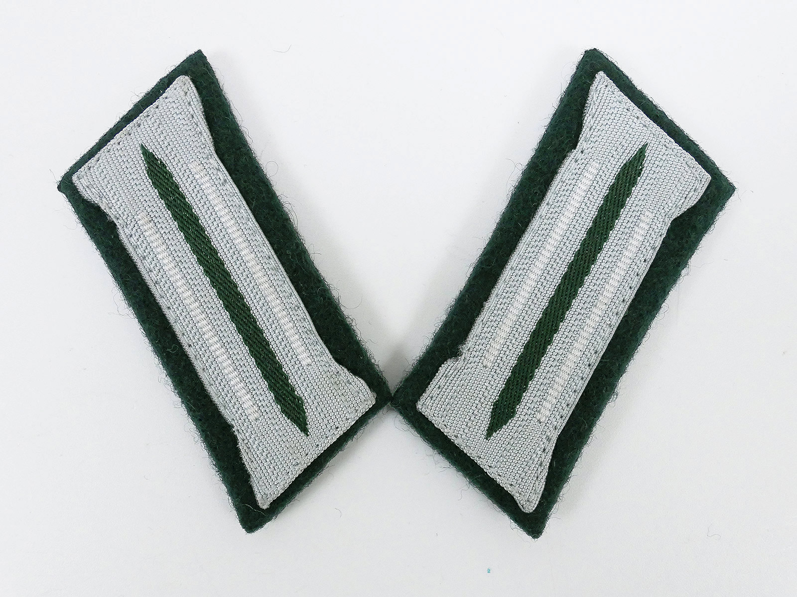 Wehrmacht Infantry / Army Collar Mirror Teams on M36 Base Field Blouse