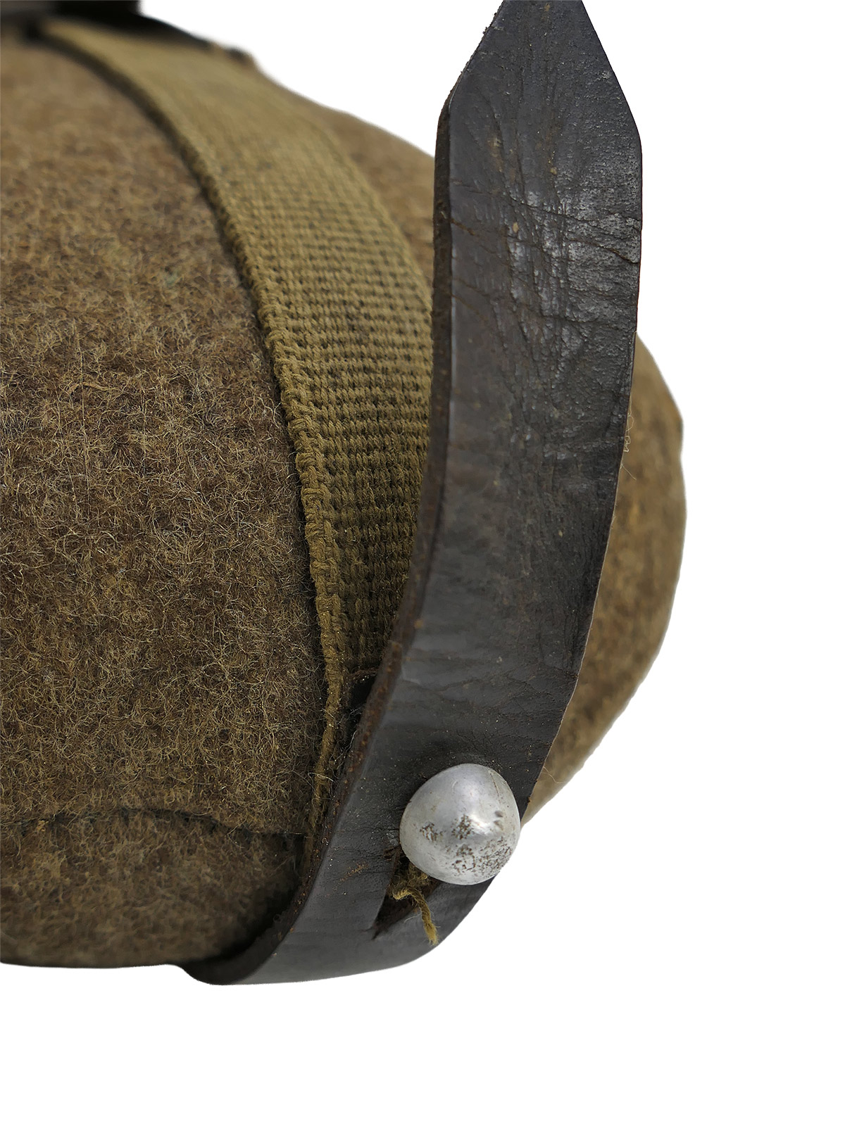 Wehrmacht MN42 canteen with steel cup – TOP COLLECTION, BATTLE-WORN