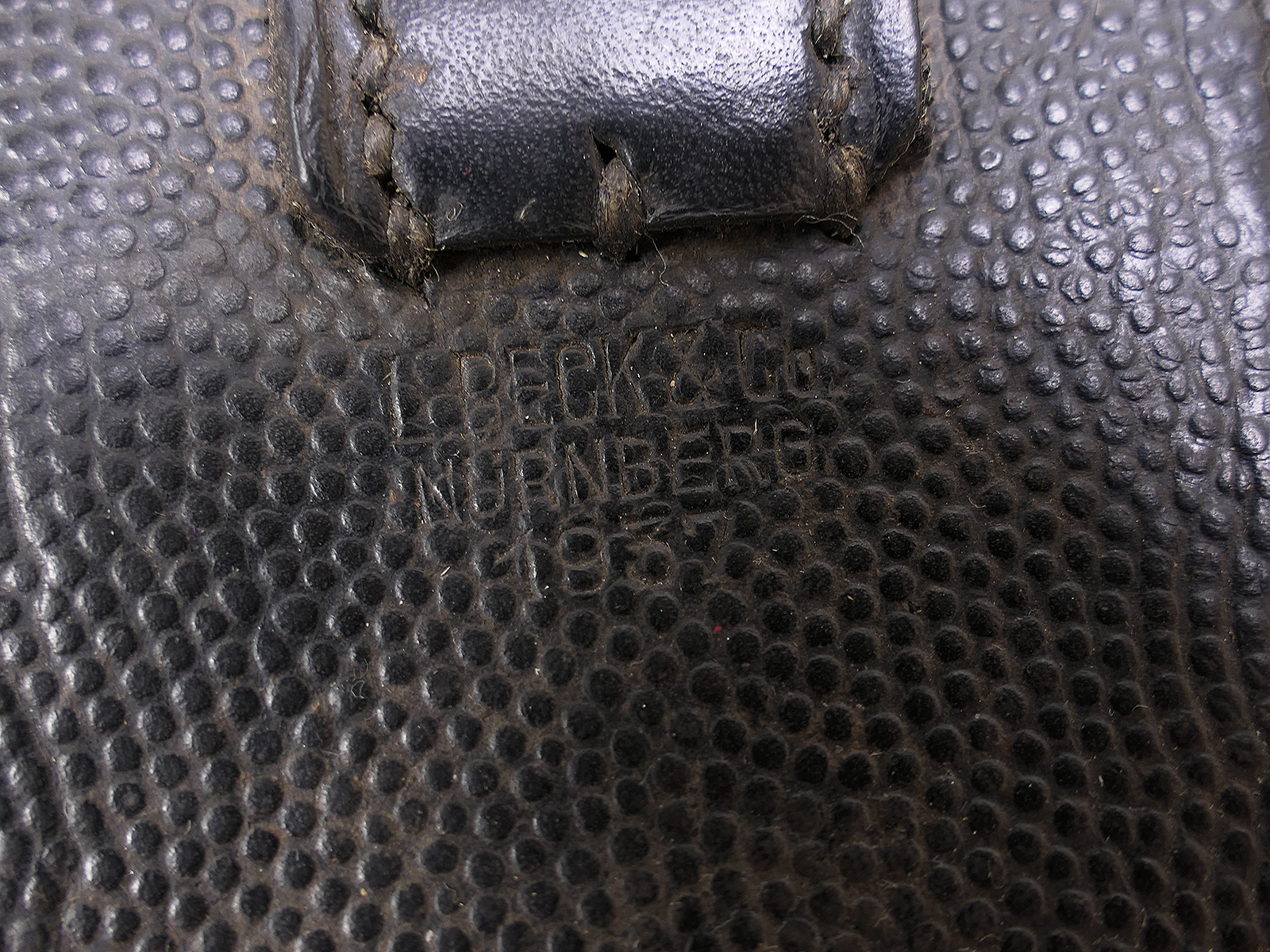One-off item – Wehrmacht K98 3-round cartridge pouch, black, ORIGINAL, with manufacturer’s mark, 1937 COLLECTION