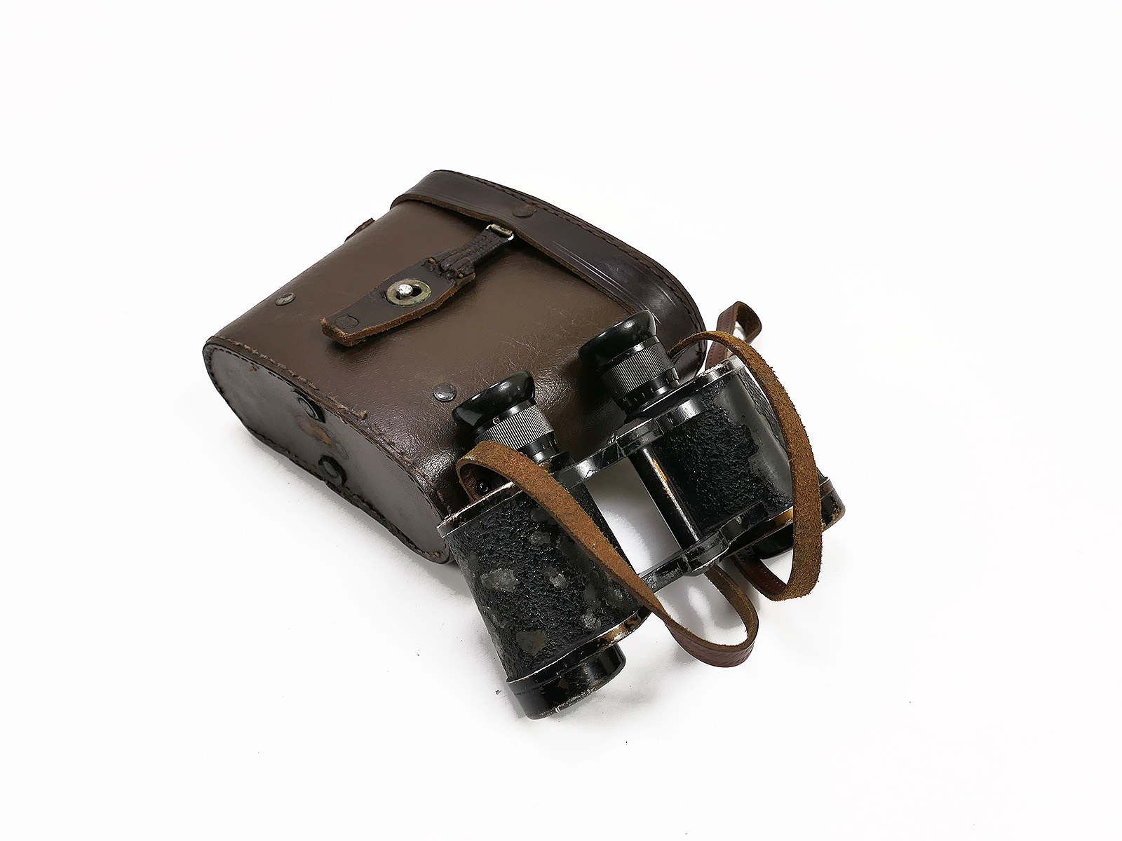 Wehrmacht binoculars service binoculars beh 6x30 reticle with leather quiver