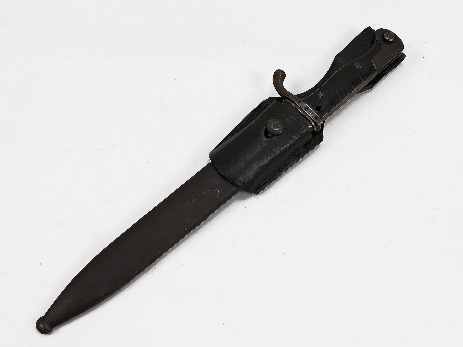 WK1 M98/05 bayonet, Mauser A.G. Oberndorf 1916, with acceptance mark and belt lug