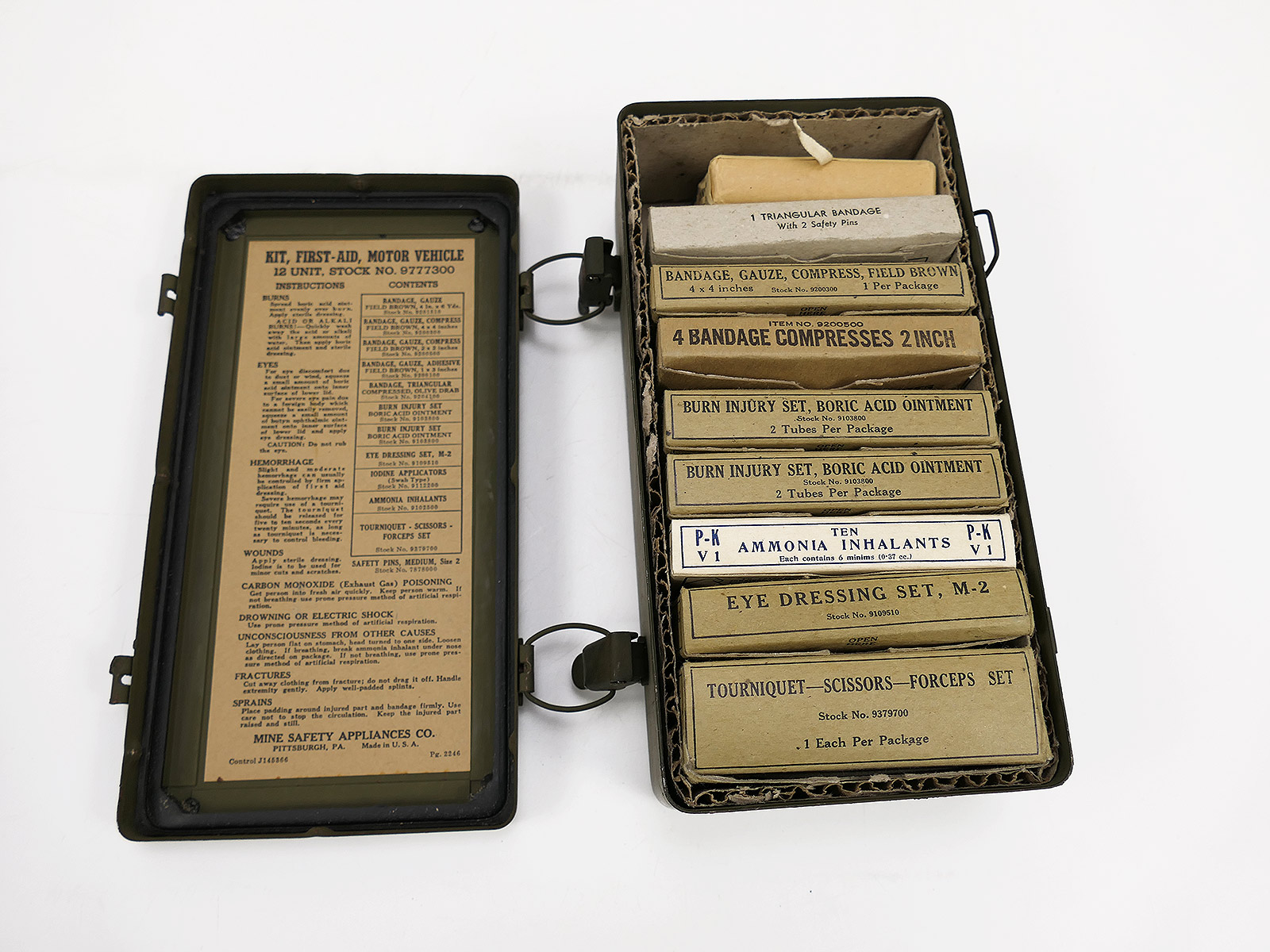 Original US Army Medical First Aid Box – Jeep Medic First Aid Kit – Metal Box WITH CONTENTS – COLLECTION – BATTLE-WEARED