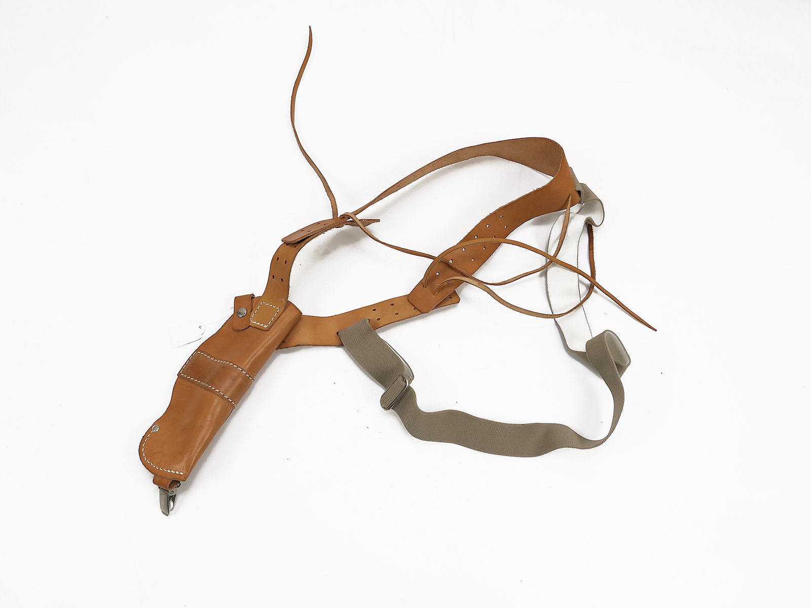 Original NVA shoulder holster for the GDR military service pistol – leather holster with shoulder strap