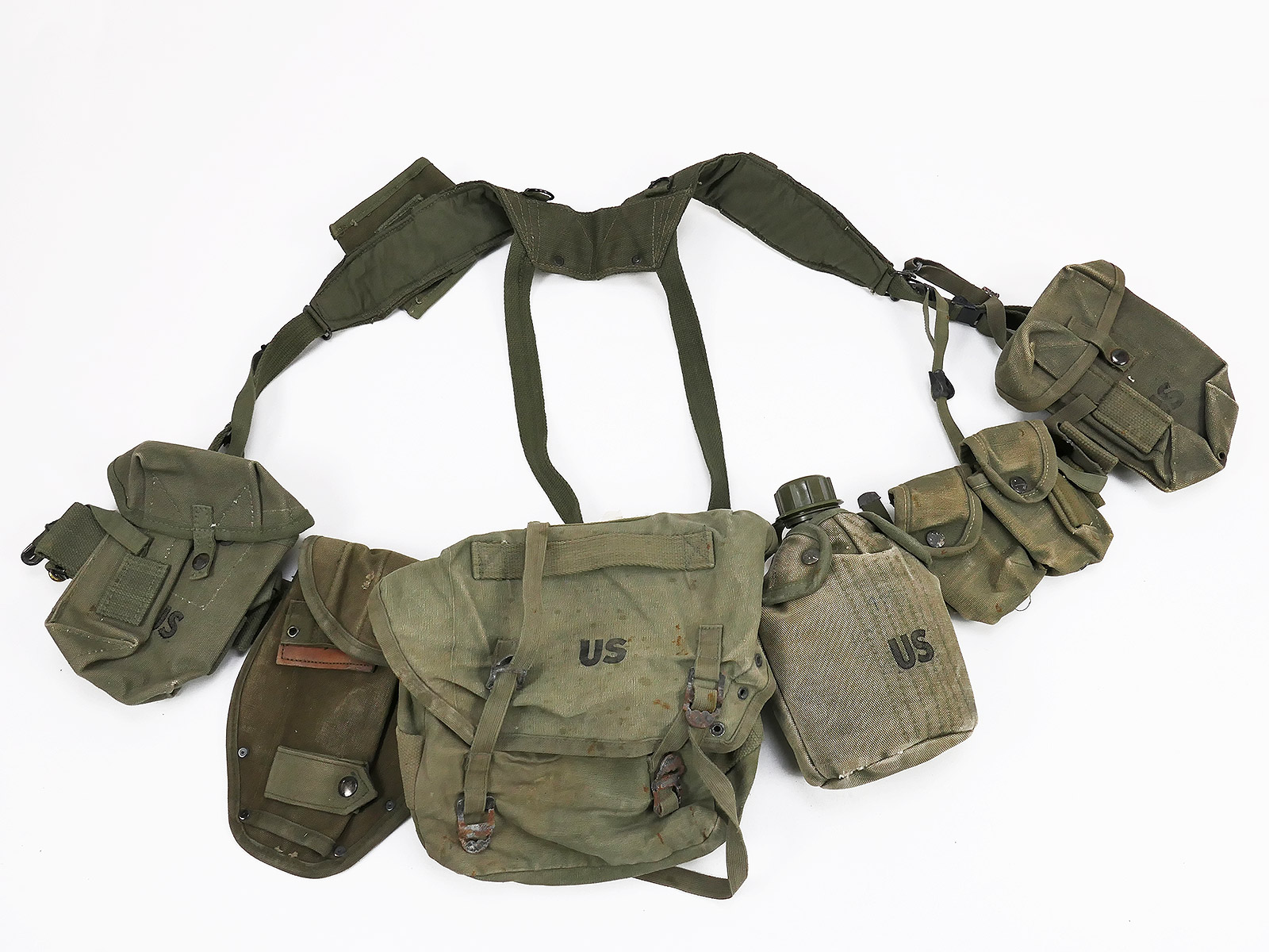 P1749492 Type M-1956 webbing US Army Vietnam assault pack - Pistol Belt Buttpack Suspenders canteen