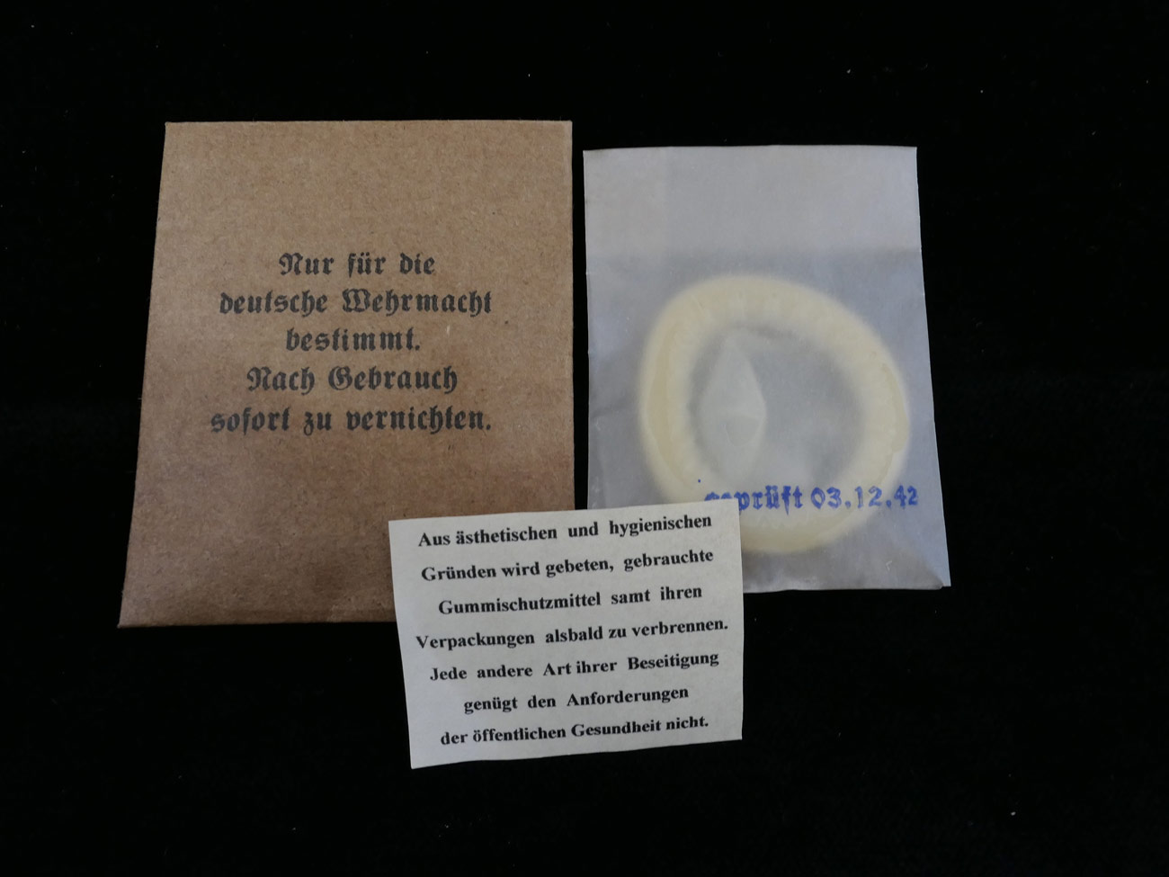 Wehrmacht condom for soldiers in paper cover with package insert (418)