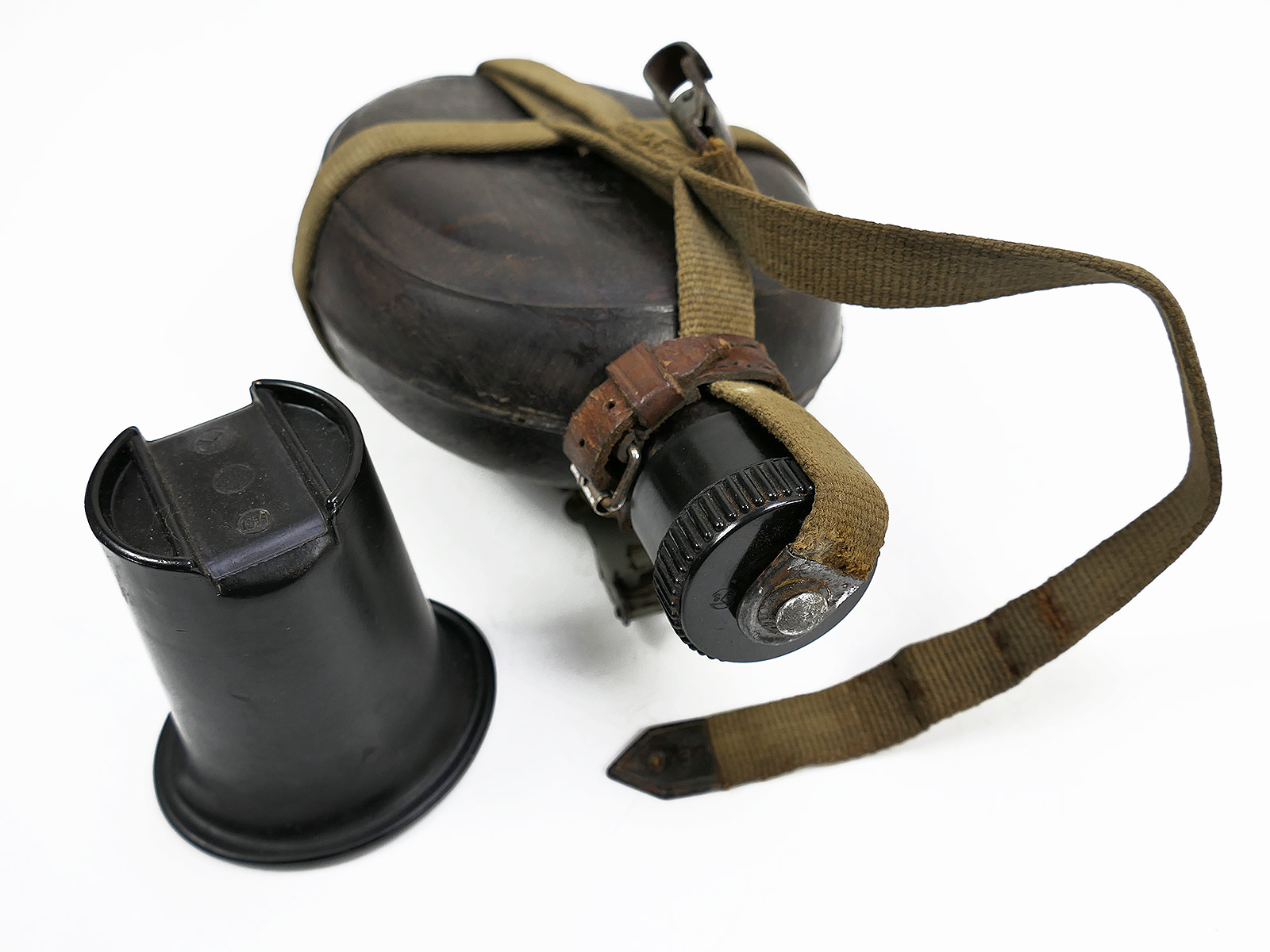 Wehrmacht DAK Afrika Korps coconut-shell field canteen, tropical, H.R.E.42, with cup – COLLECTION, BATTLE-WORN