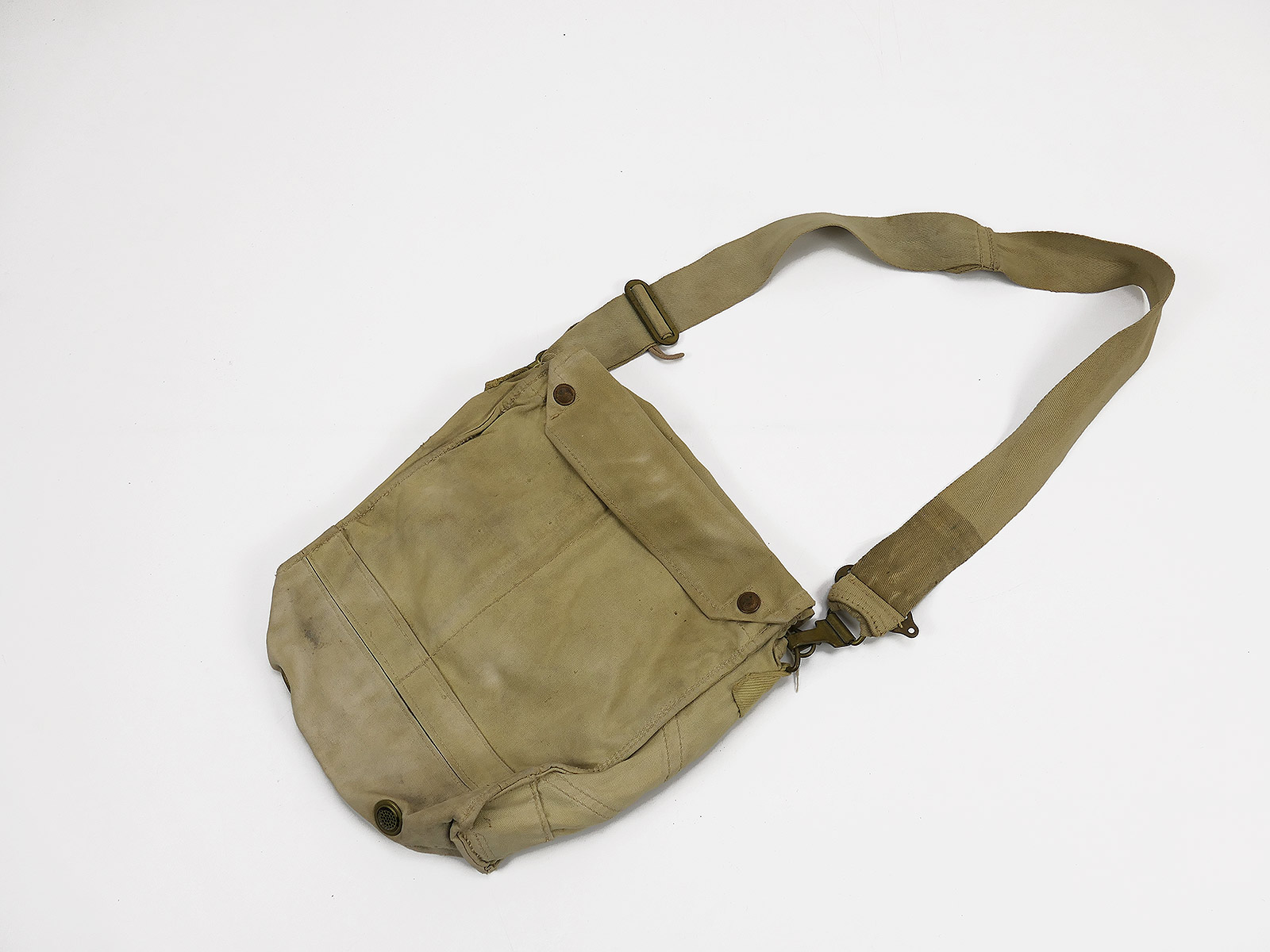 Original GB WW2 MK VI BEF Gasmask Bag Gasmask Bag Collection BATTLE WORN