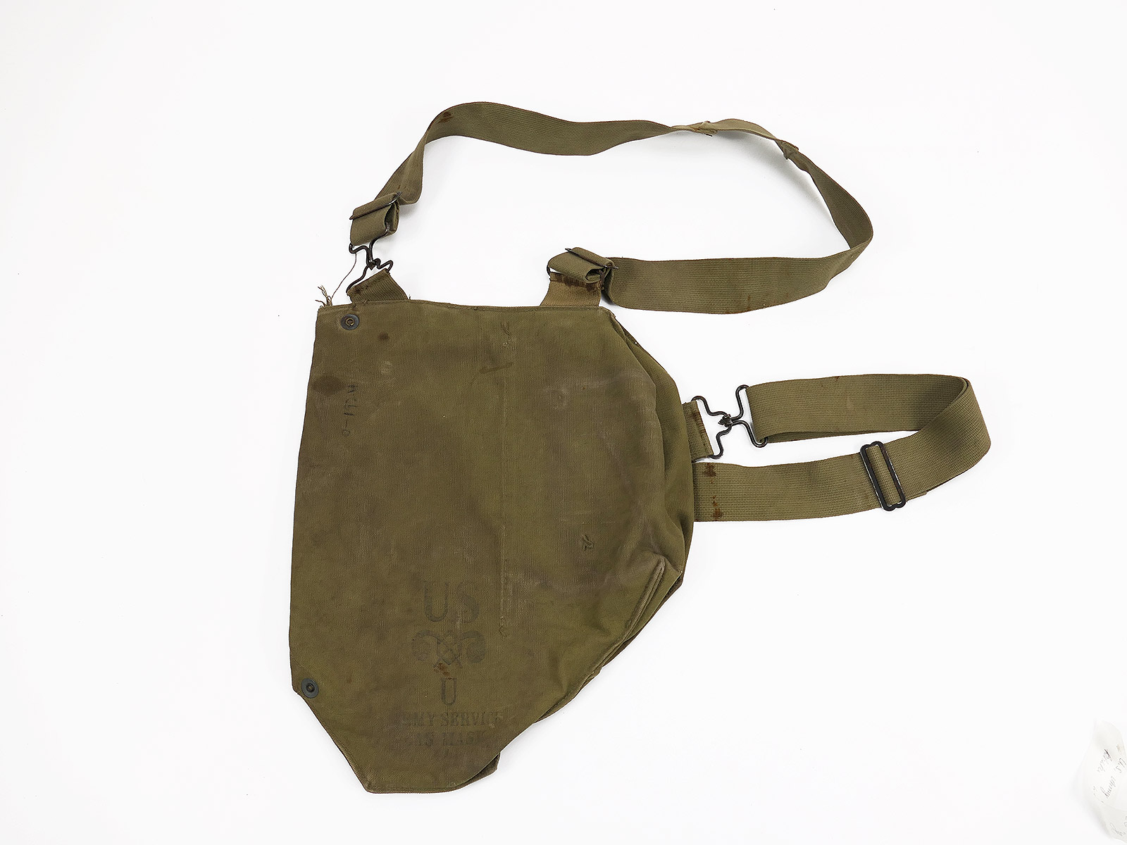 Original US Army WW2 Service Gas Mask Bag / Collection BATTLE WORN