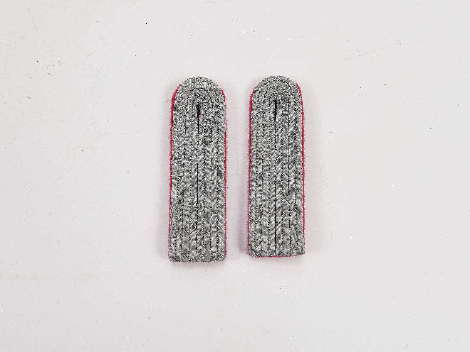 Single pair - Wehrmacht shoulder boards officer lieutenant armoured shoulder boards for looping