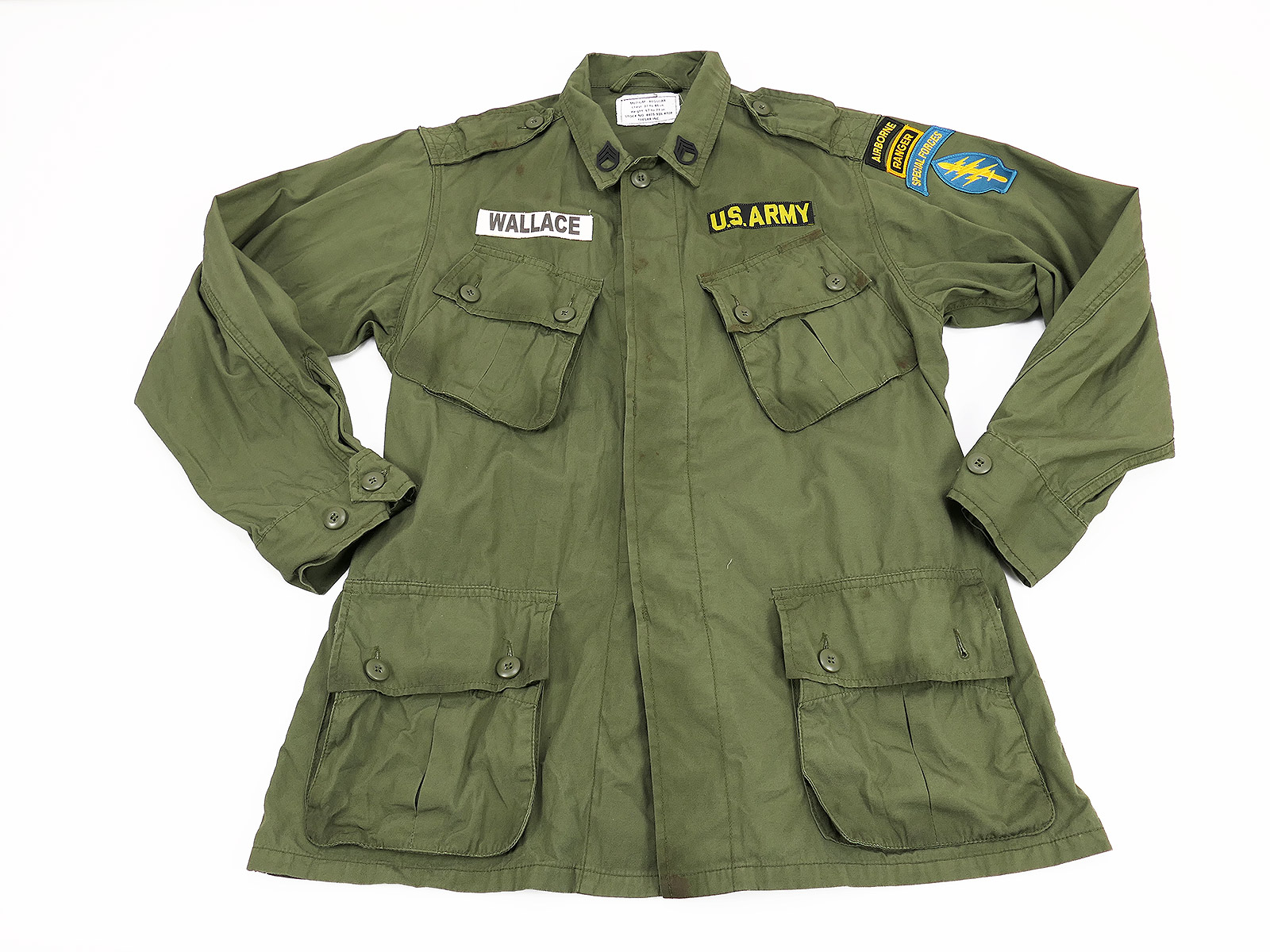 Vintage US Army M64 Jungle Jacket (film prop) with patches – WALLACE Special Forces Vietnam, olive – size Medium