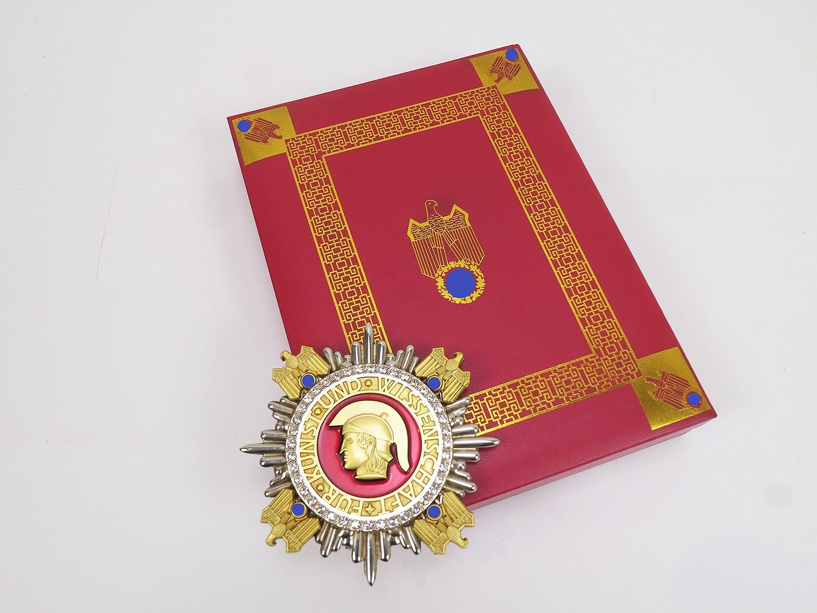 Breast Star German National Prize for Art and Science in large case