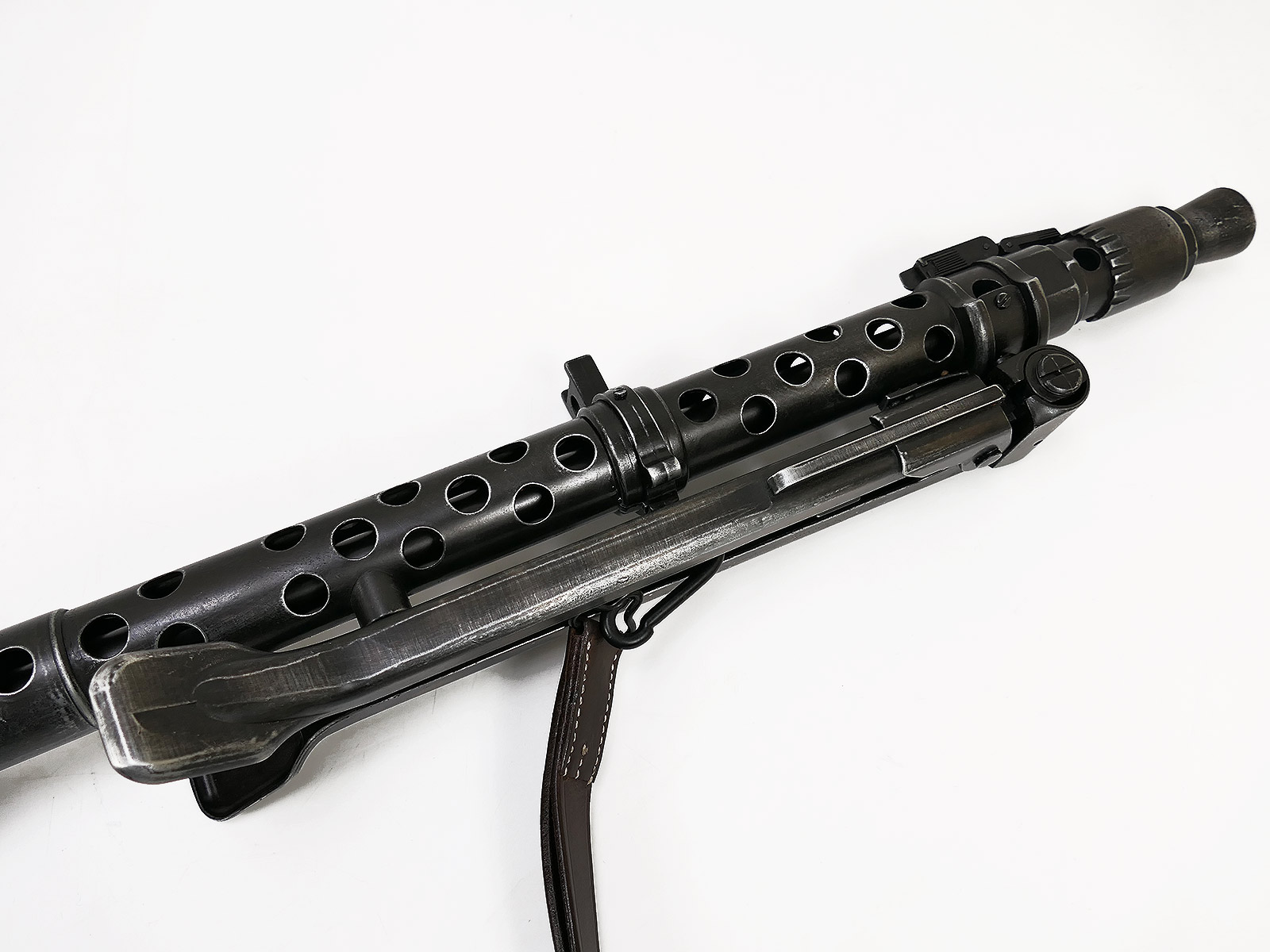 Wehrmacht MG34 machine gun decorative model – film prop, made of metal with a wooden buttplate and carrying strap