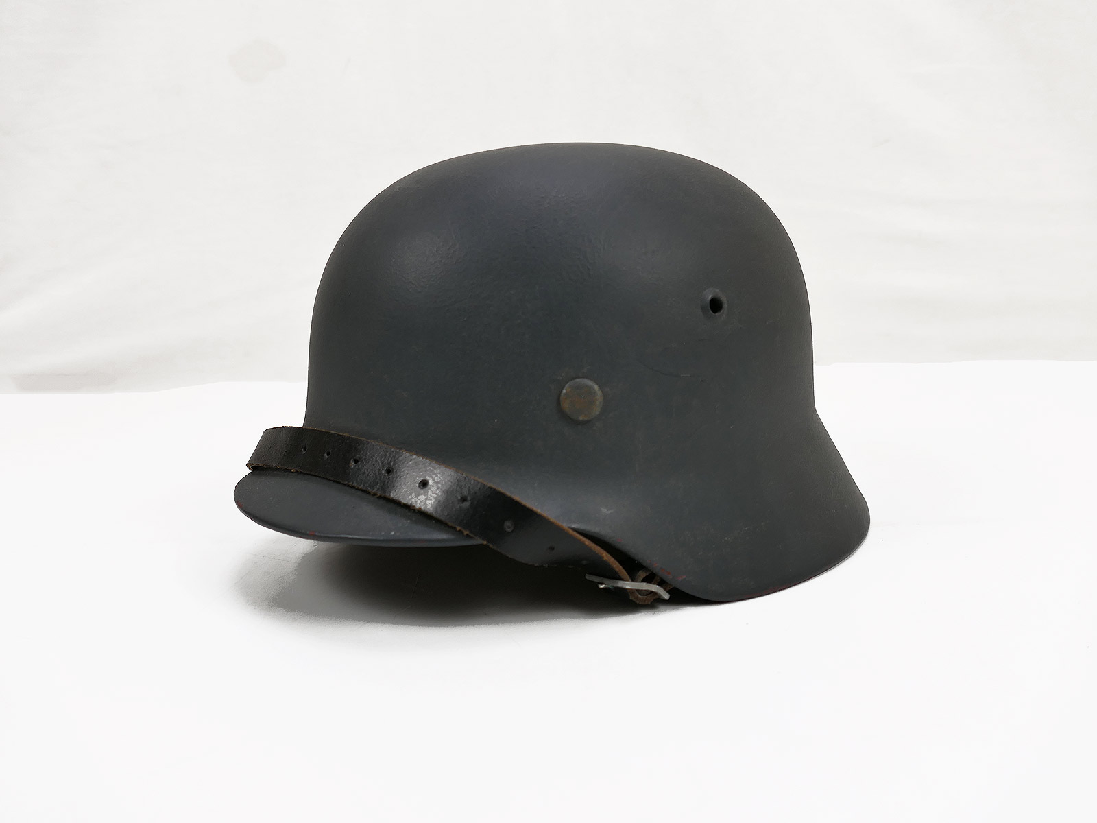Luftwaffe steel helmet M35 with helmet lining size 57 Restored from collection liquidation